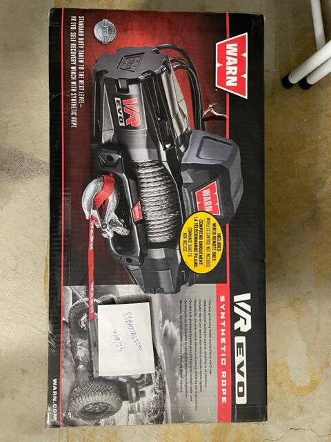 Jeep Gladiator Warn VR EVO 10S Winch  - NIB warn2
