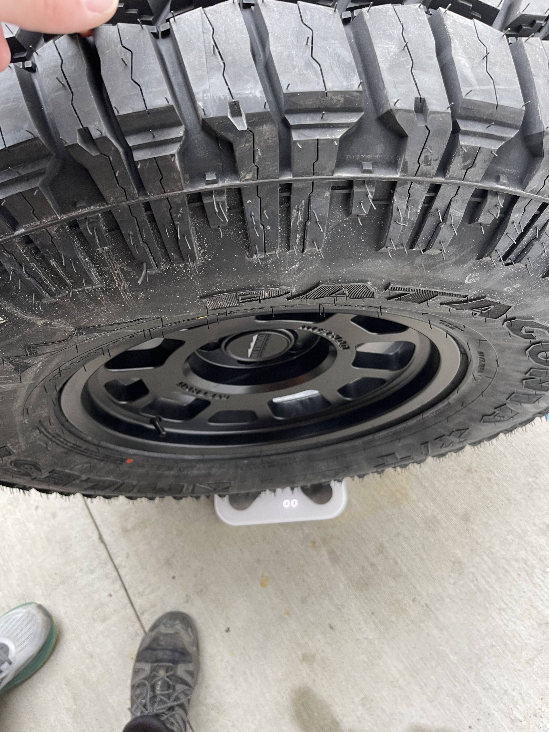 Jeep Gladiator Wheel and tire weight IMG_1847