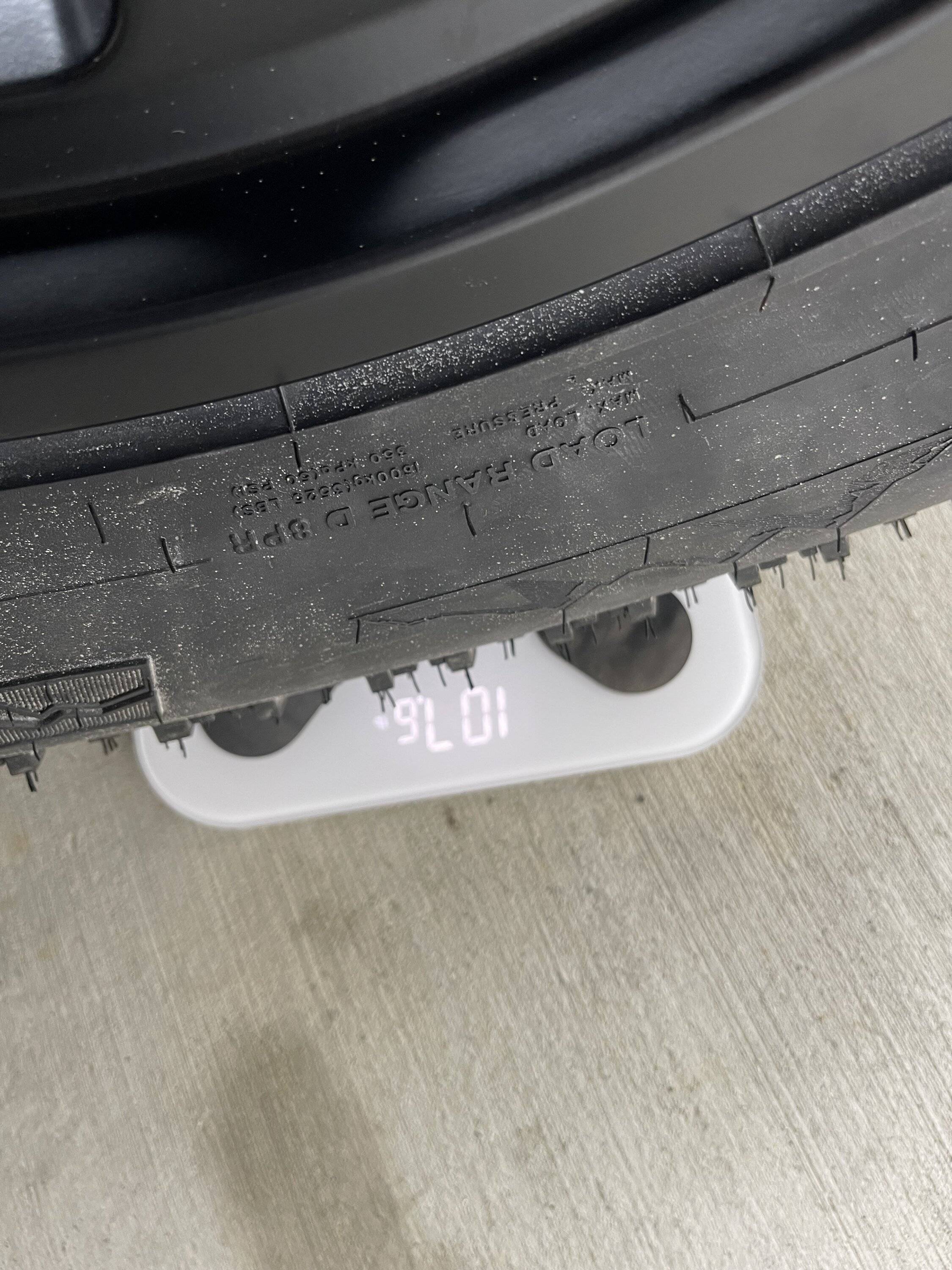Jeep Gladiator Wheel and tire weight IMG_1848