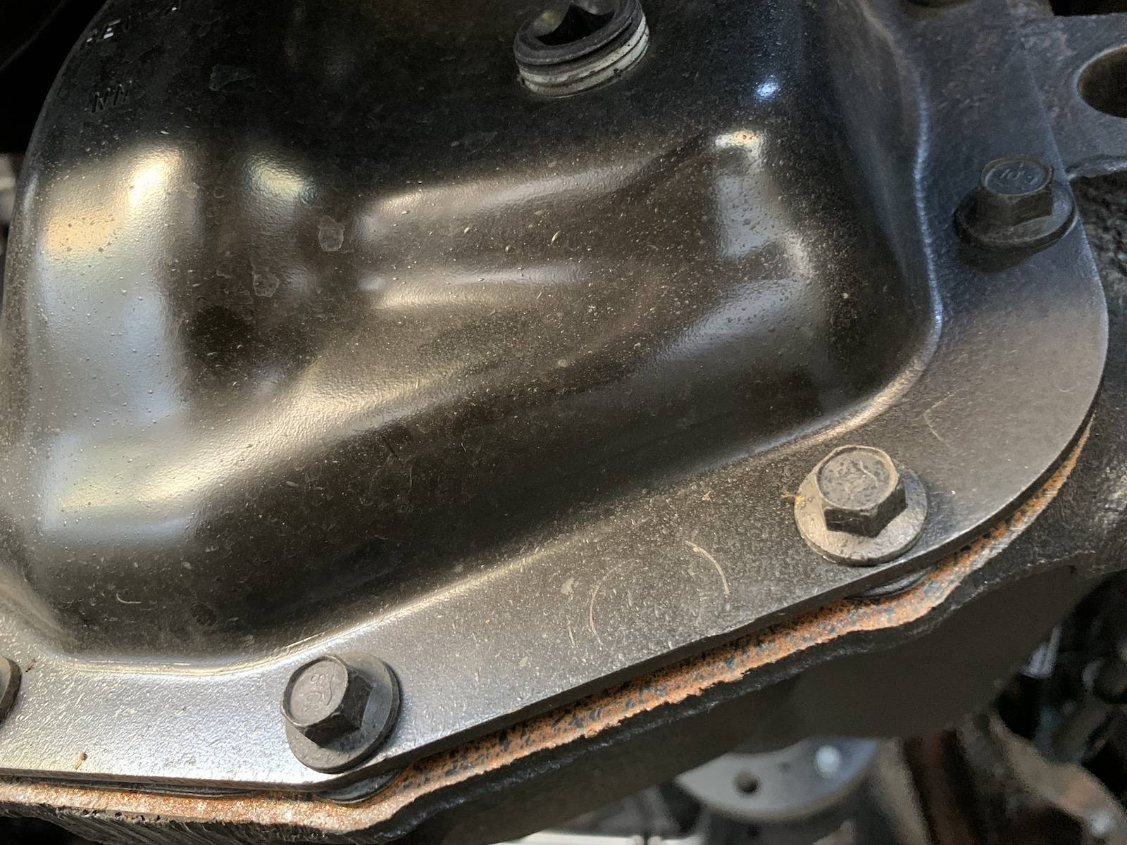 Jeep Gladiator Rust at 1800 Miles front_diff_02