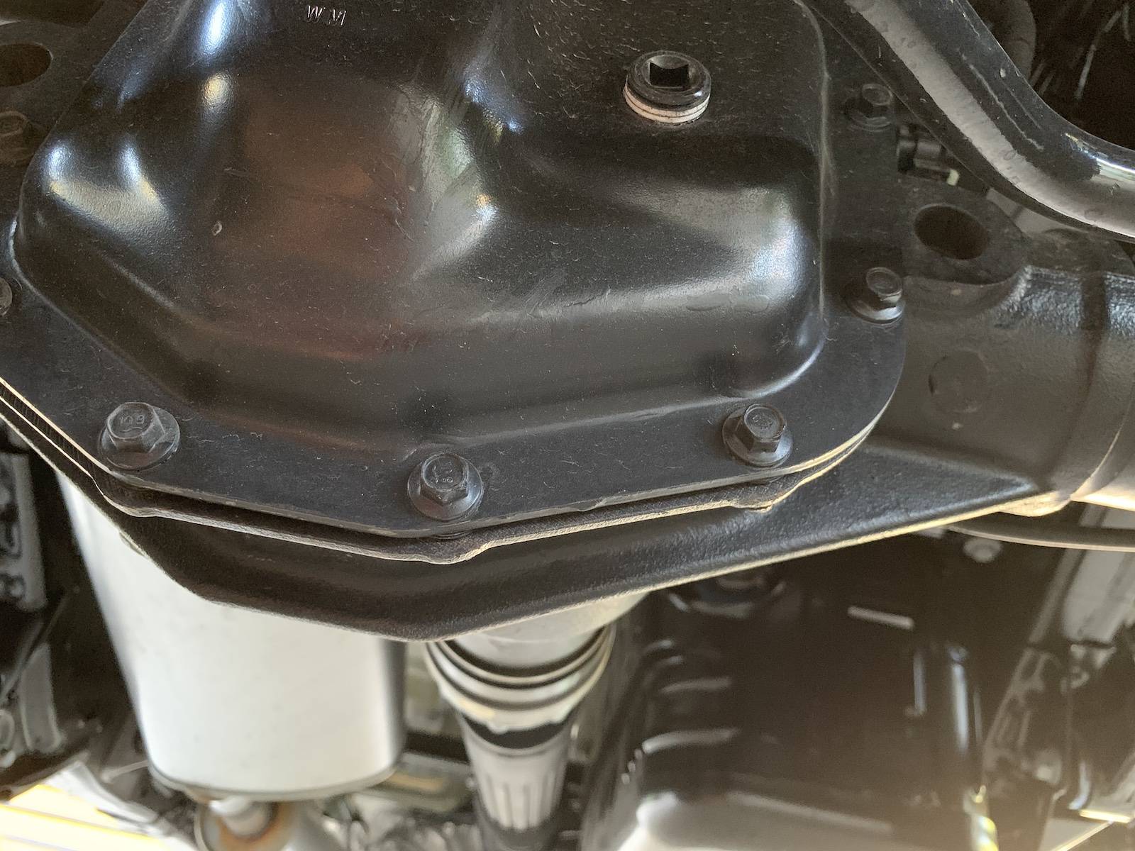 Jeep Gladiator Rust at 1800 Miles rear_diff