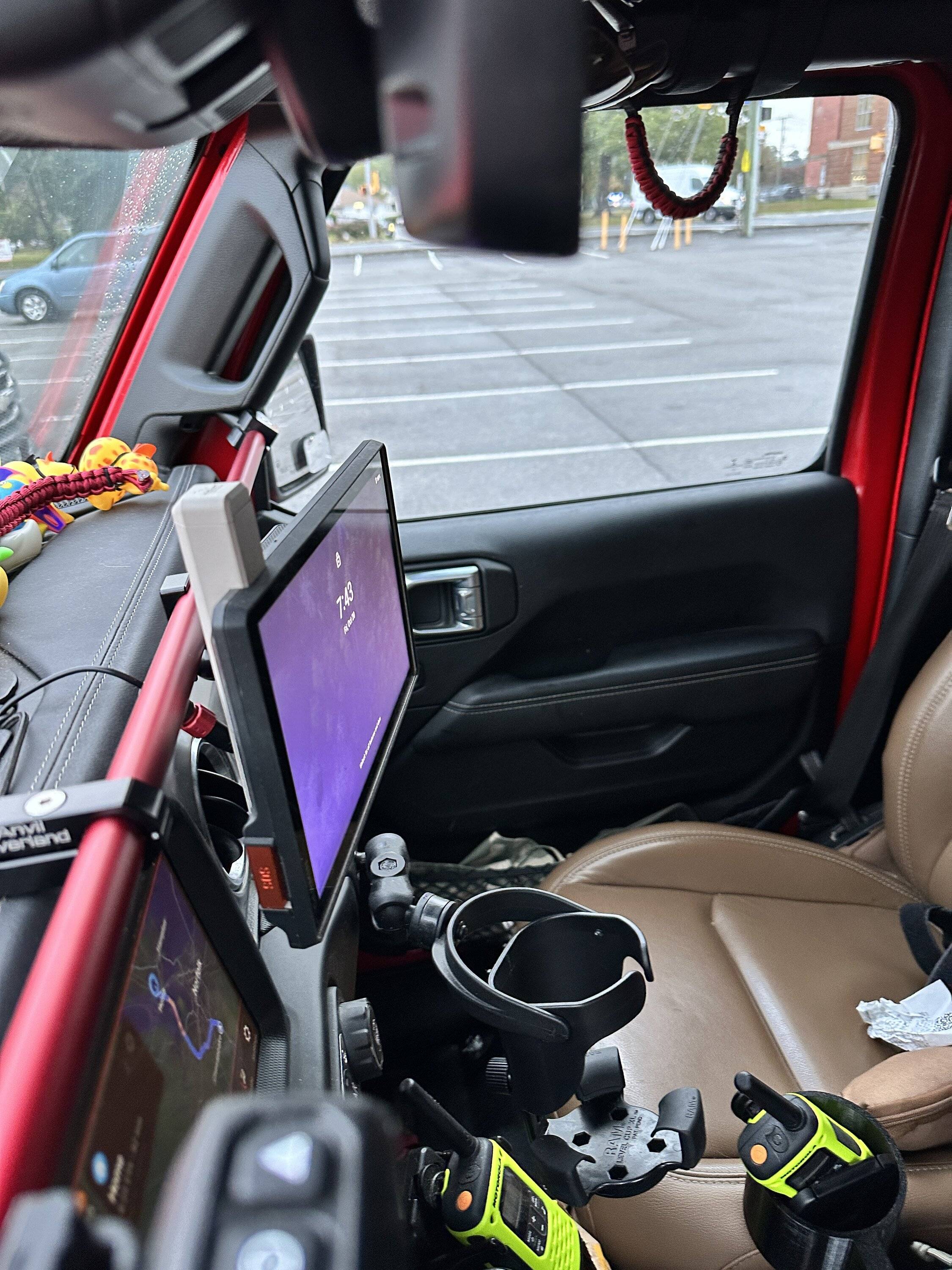 Jeep Gladiator Dash Mount - Bulletpoint, RAM Mount, Something Else? IMG_2327