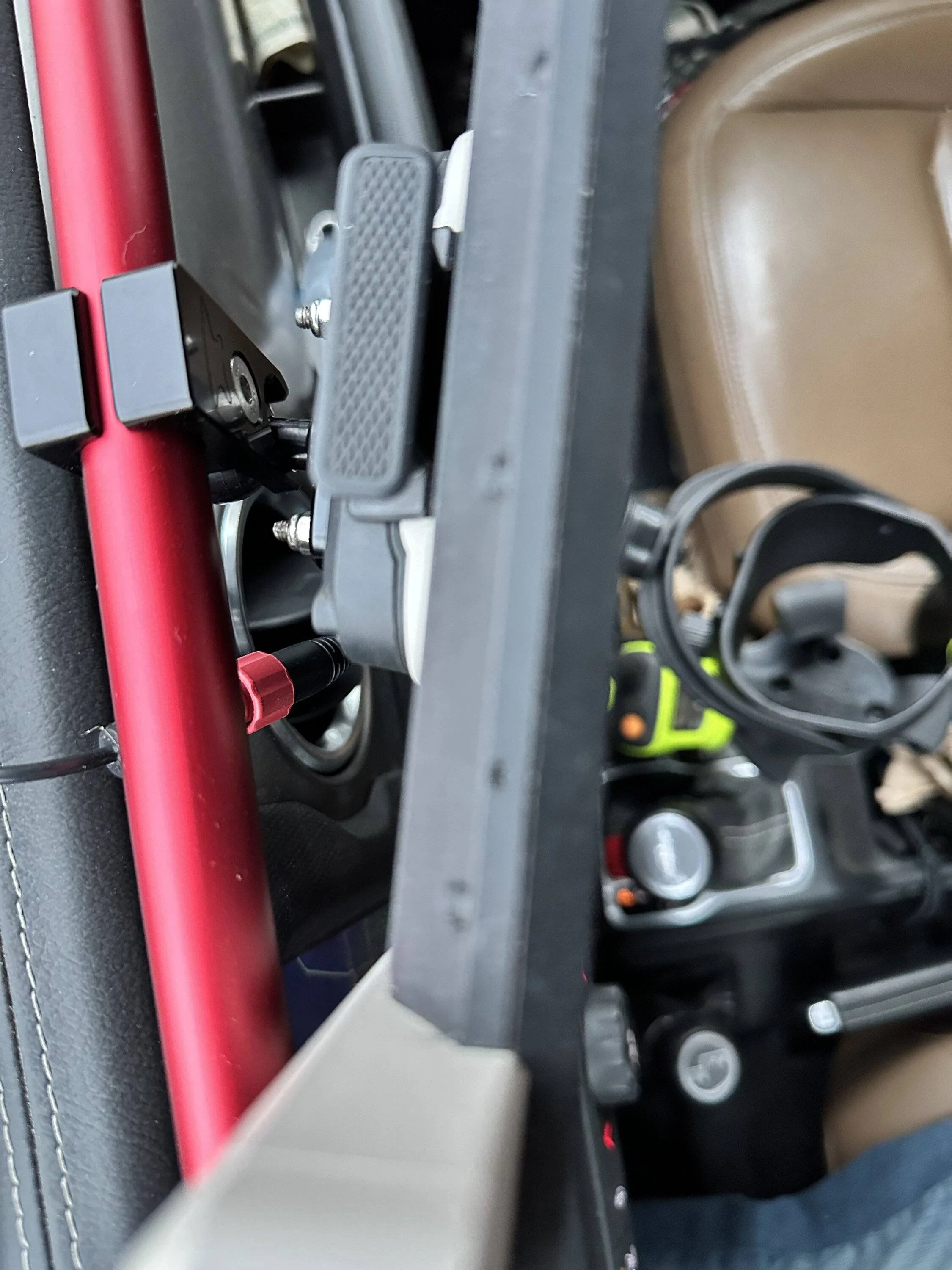 Jeep Gladiator Dash Mount - Bulletpoint, RAM Mount, Something Else? IMG_2329