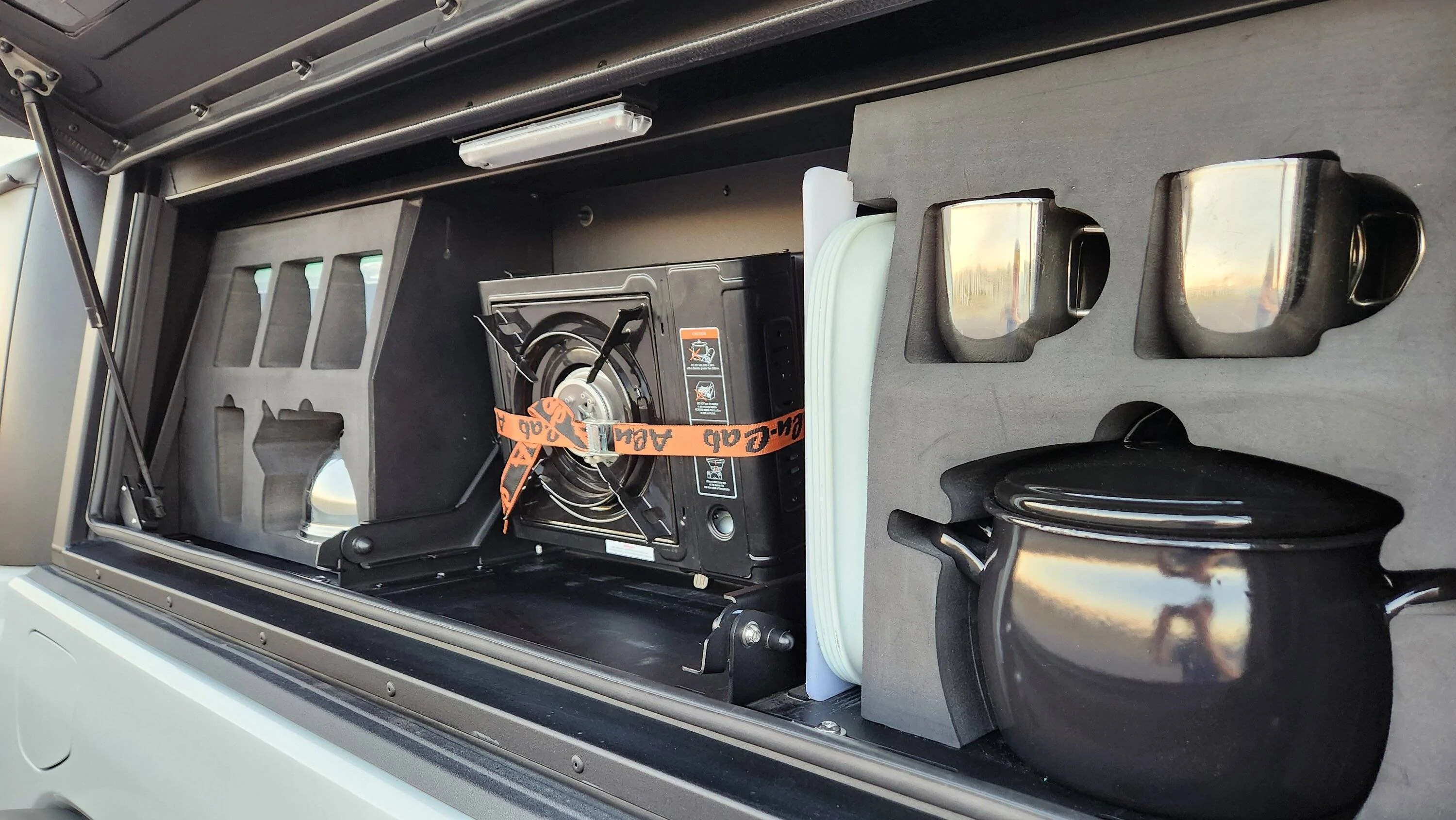 Jeep Gladiator Alu-Cab Contour Canopy w/ accessories 20231020_180912