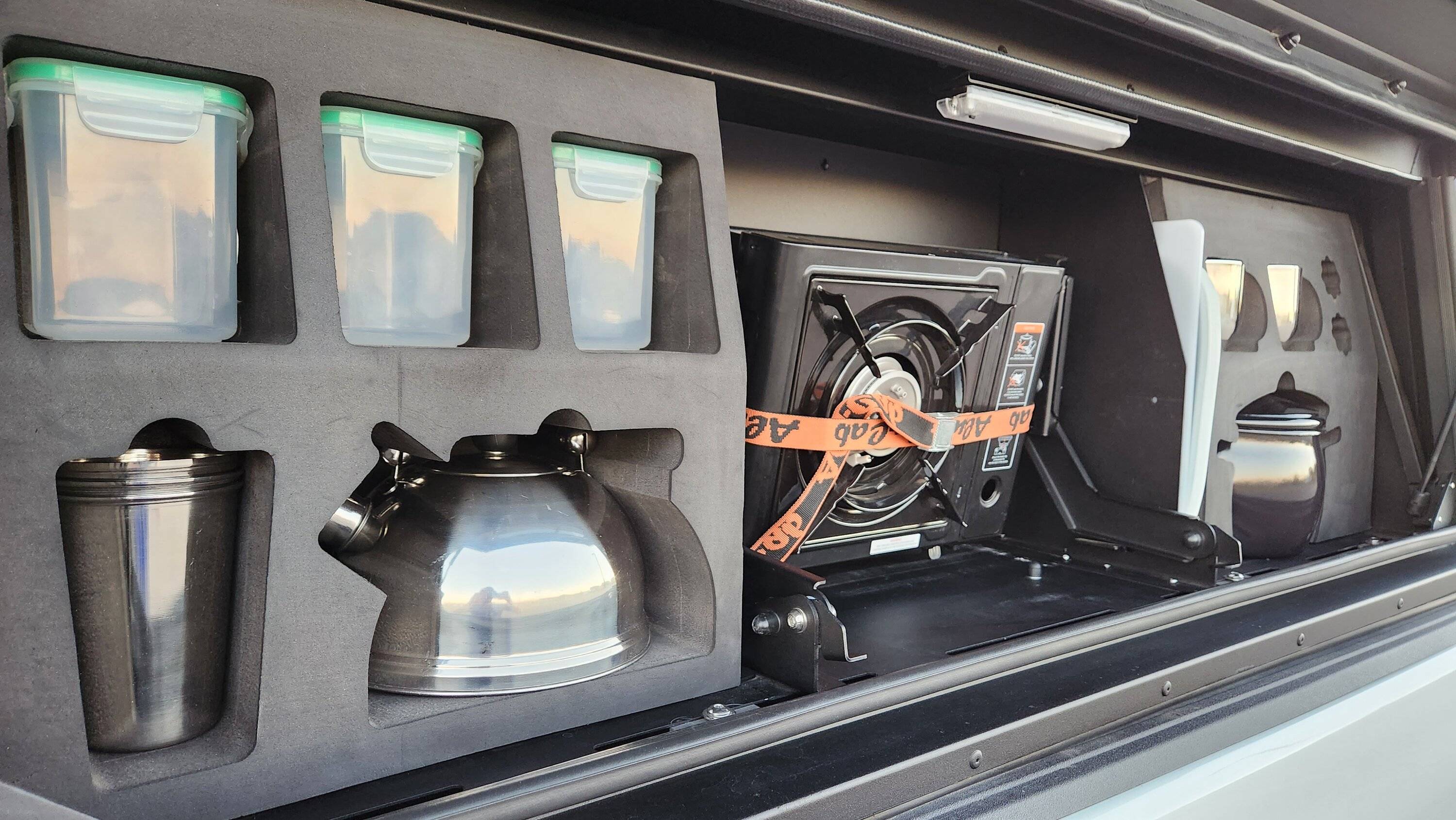 Jeep Gladiator Alu-Cab Contour Canopy w/ accessories 20231020_180944