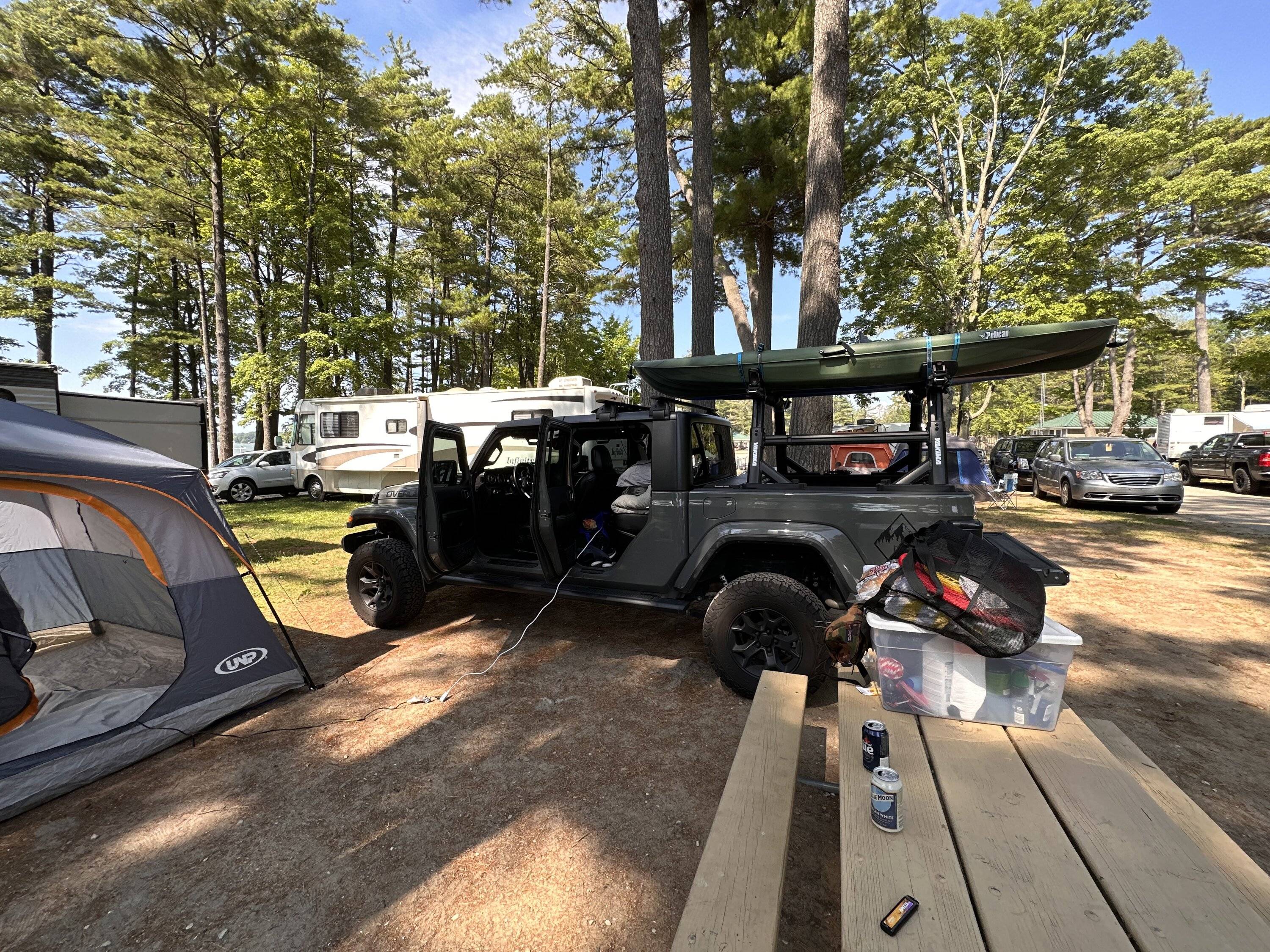 Jeep Gladiator Thule Xsporter Pro *OR* Yakima Overhaul HD?? 71019553336__A934B7BE-FF2F-4E24-B8E8-06EEEF3C190E