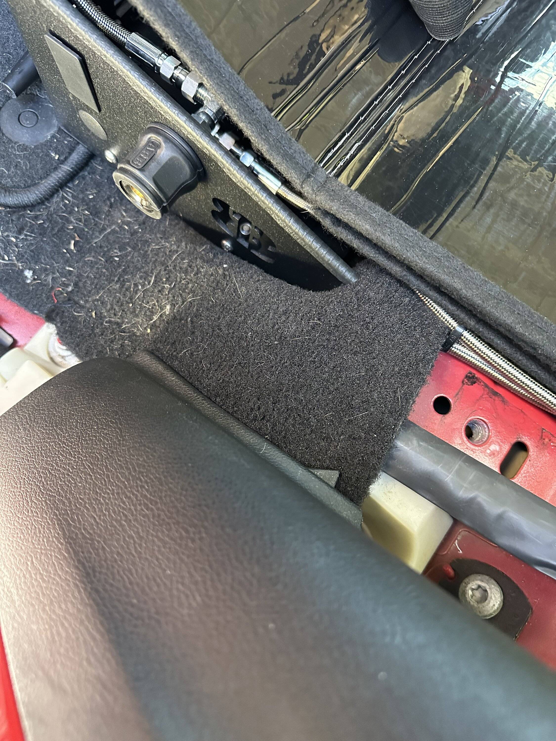 Jeep Gladiator ARB dual compressor rear seat install with 4XE air conversion cowl. IMG_0583