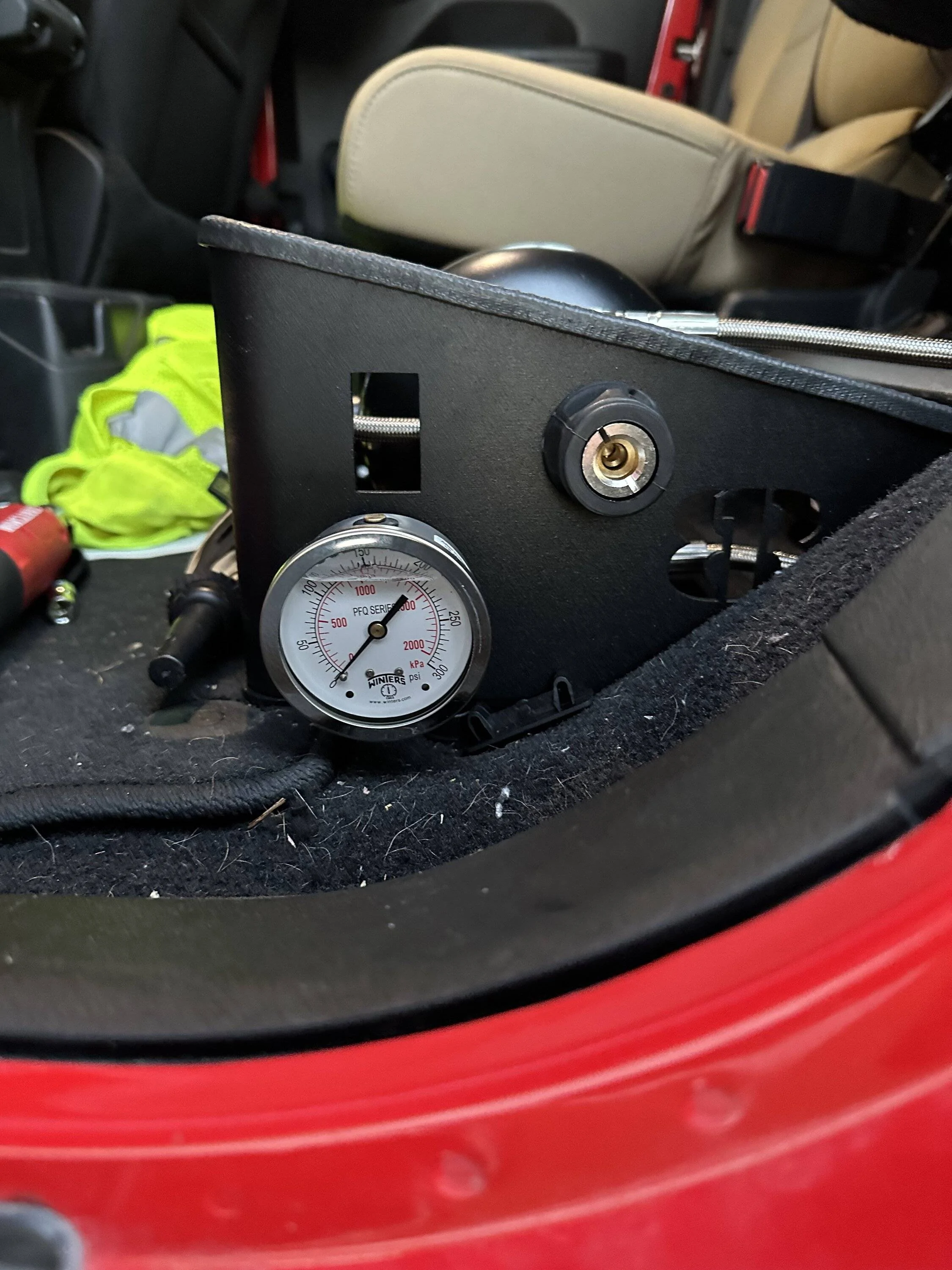 Jeep Gladiator ARB dual compressor rear seat install with 4XE air conversion cowl. IMG_0605