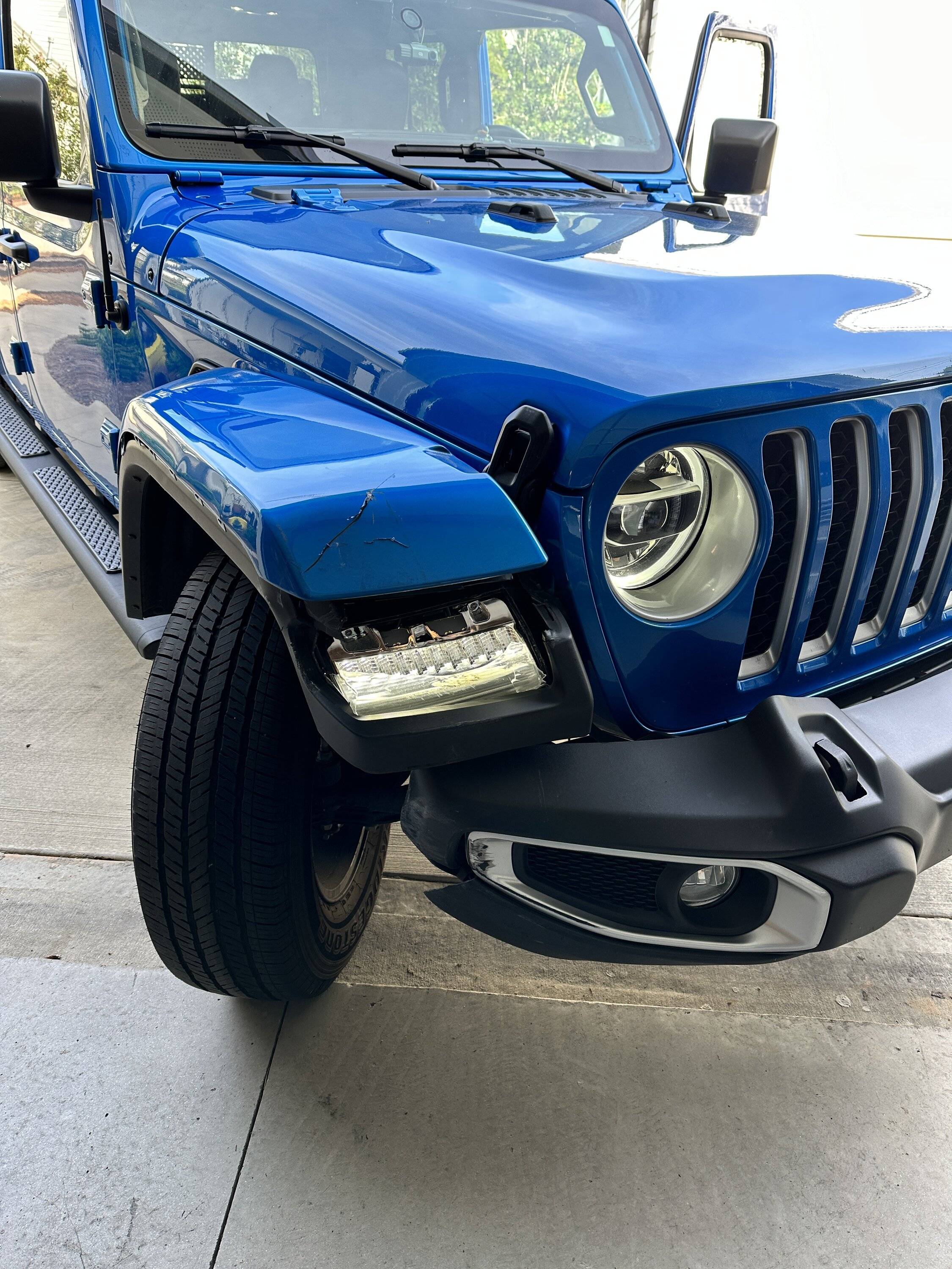 Jeep Gladiator First Accident. Need recommendation for replacement parts IMG_3471