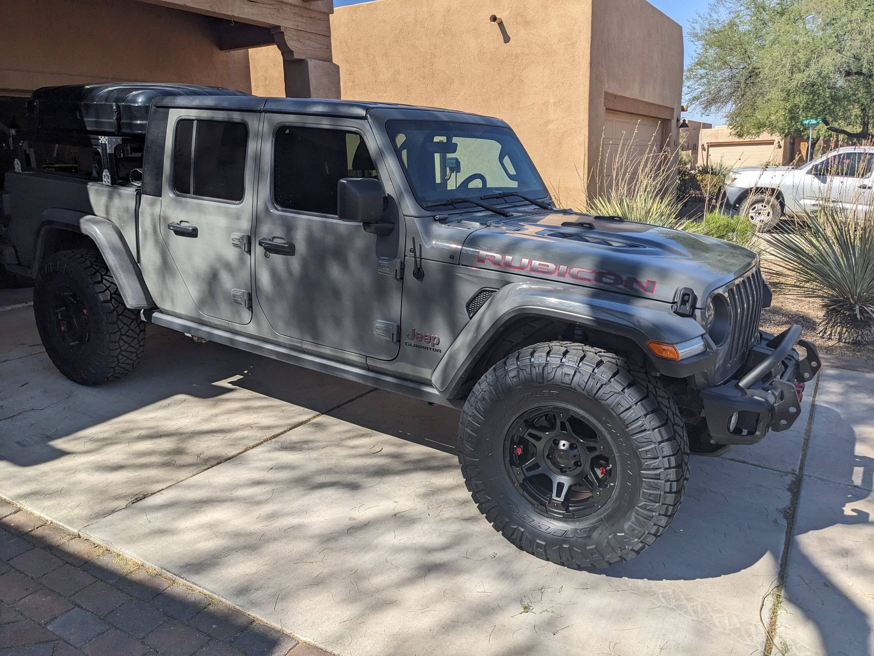 Jeep Gladiator JTR w/ 37 on Teraflex Nomad Split Spoke PXL_20231020_184254360.MP