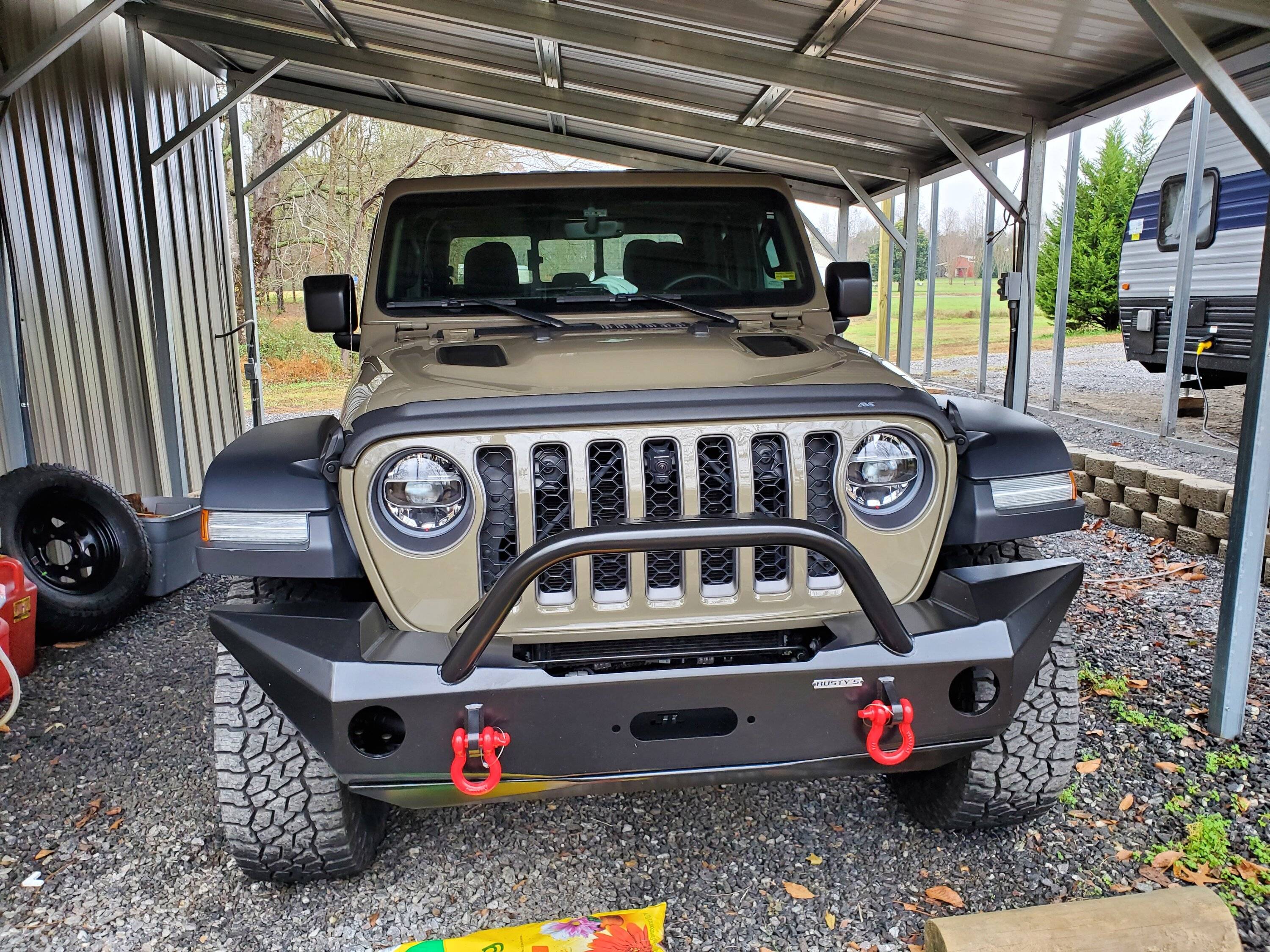Jeep Gladiator Deer played tag with me today... 20201126_132440