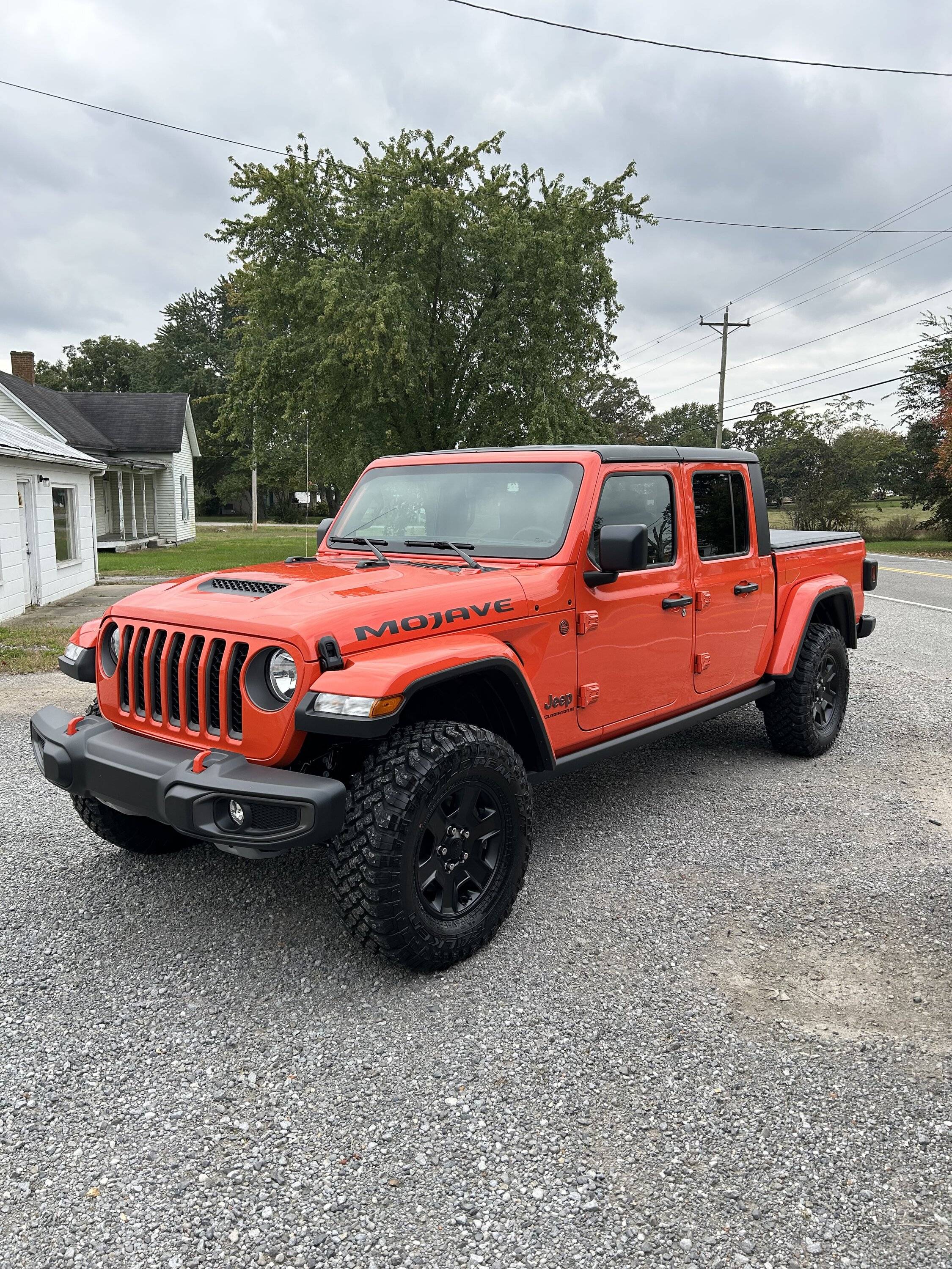Jeep Gladiator Bought my 2022 Mojave on Saturday IMG_0302 (1)