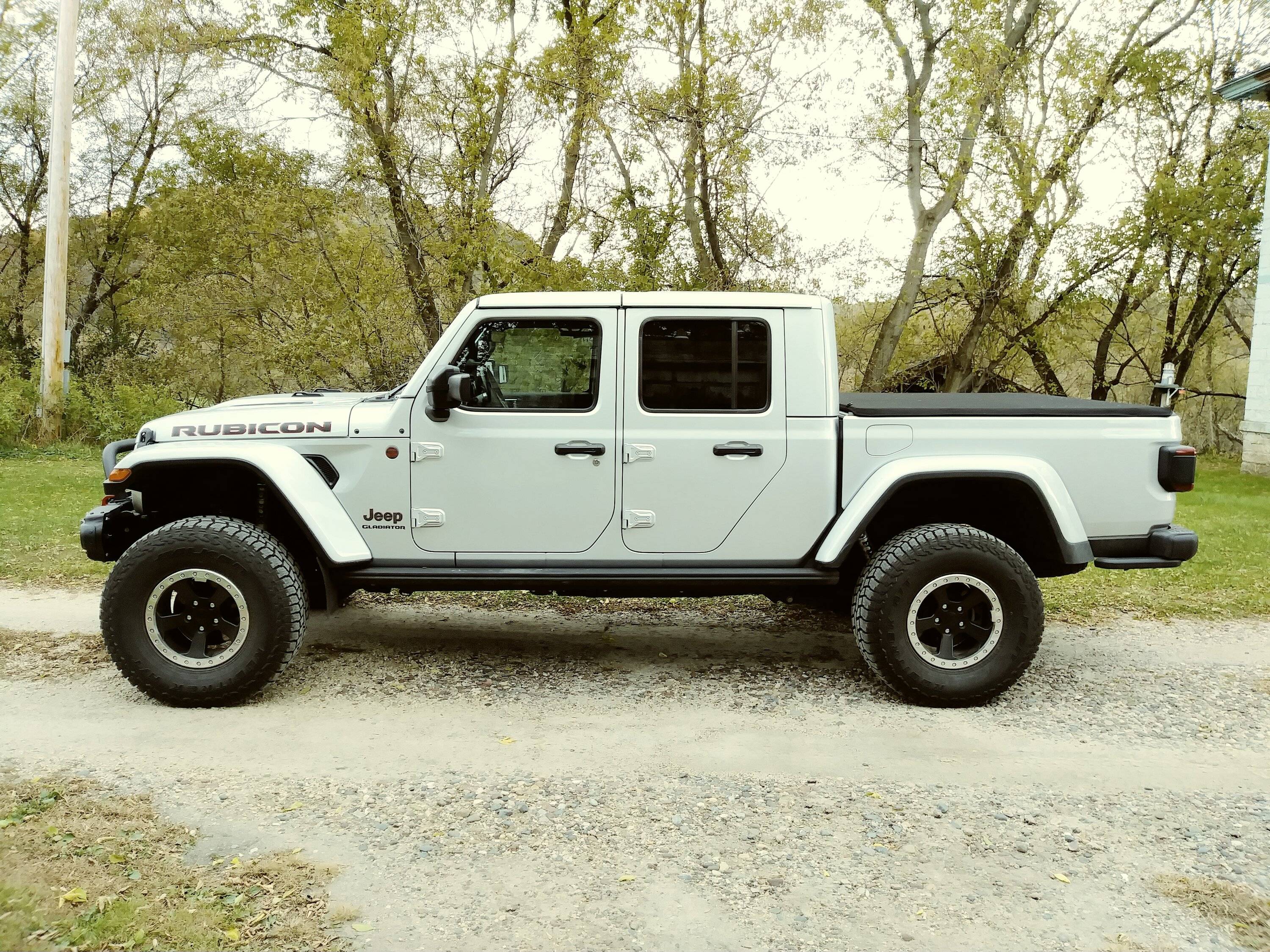 Jeep Gladiator Lift that sits level 1013221245a_Film2