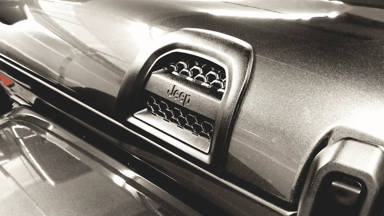 Jeep Gladiator WTB: Mopar Air Intake Hood Vent cutout