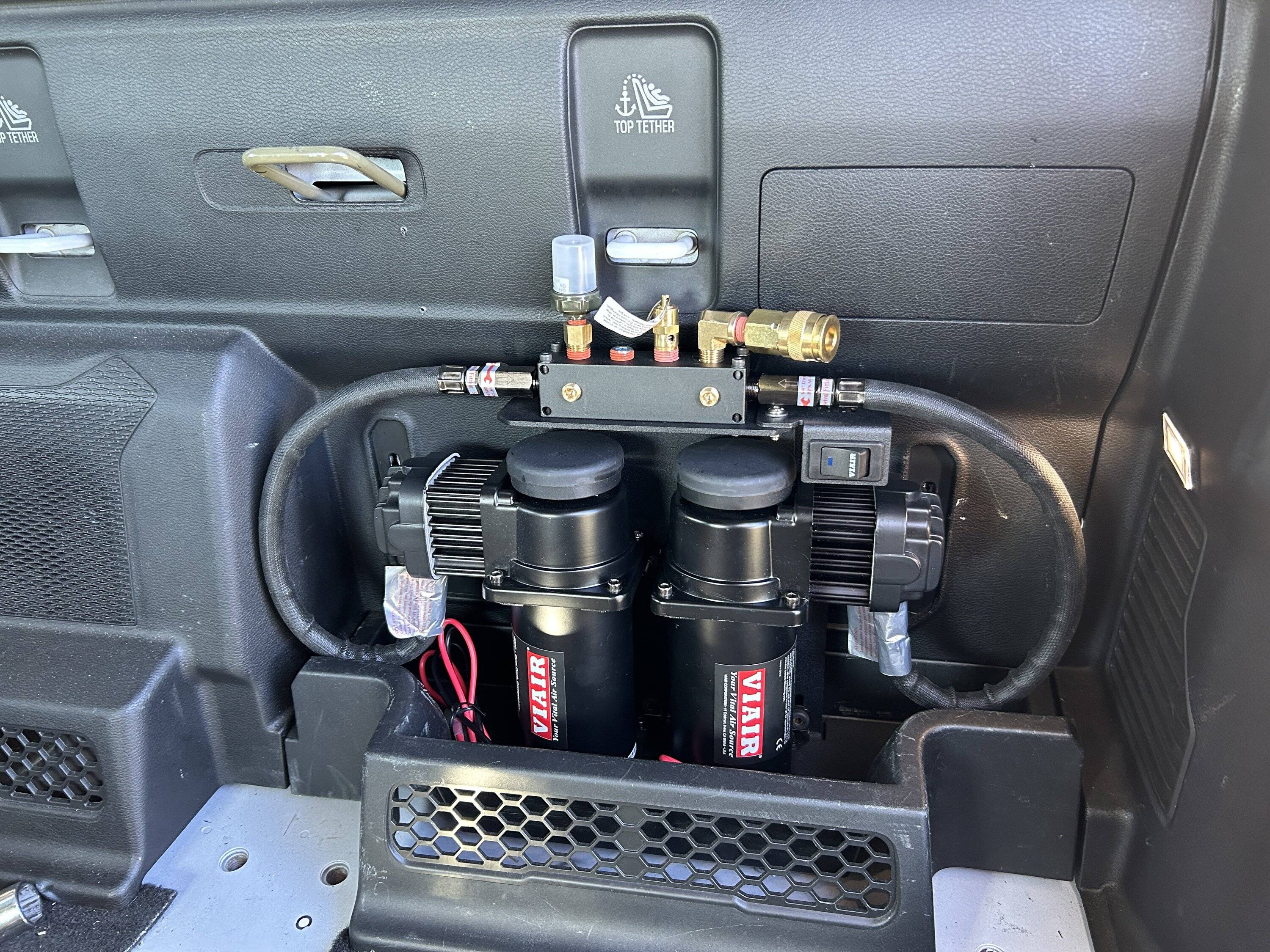 Jeep Gladiator 813 Fabrication & Design ViAir VMS Compressor Mounts IMG_2931