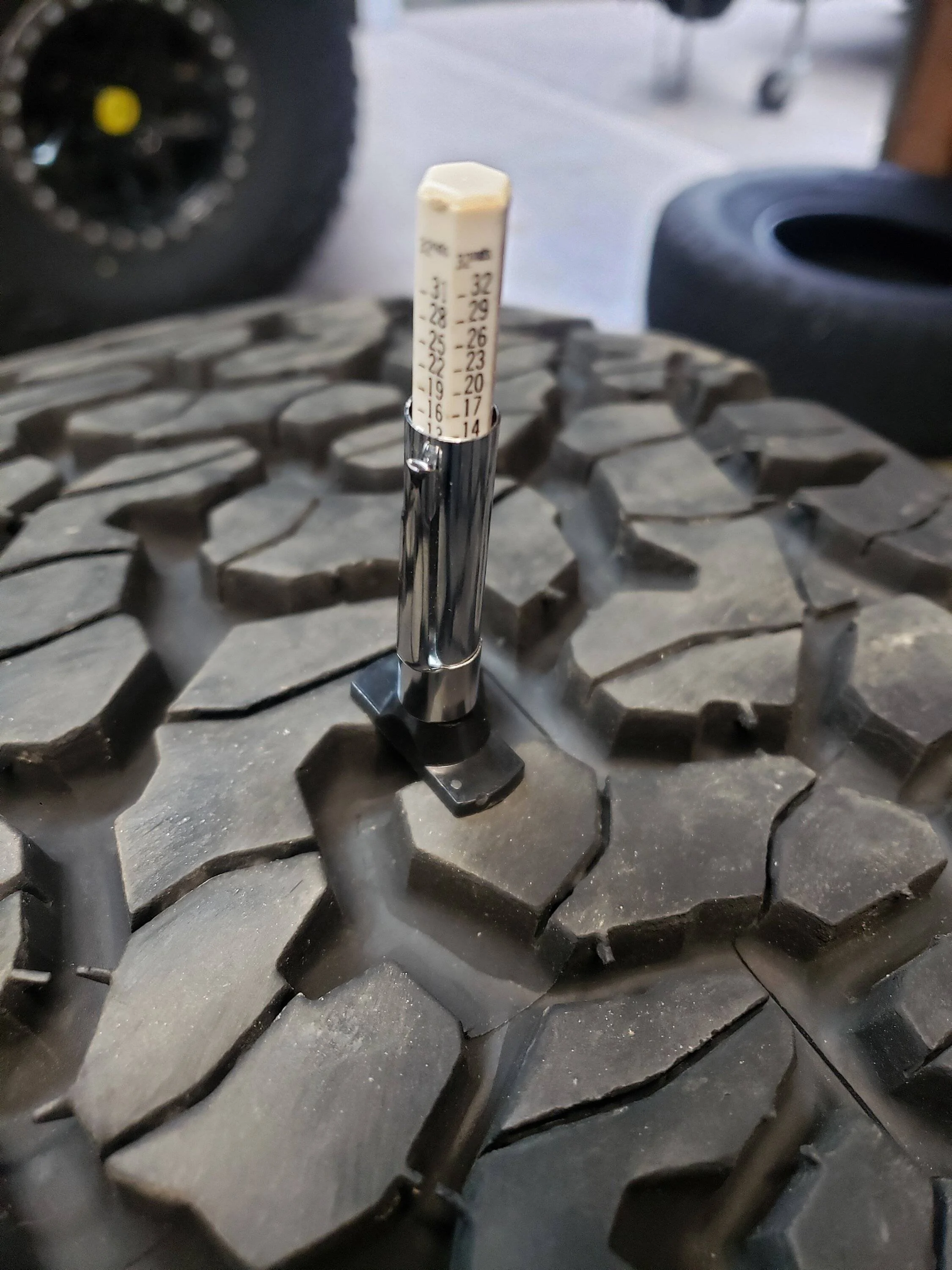 Jeep Gladiator (5) 37/12.5 r17 BFG KO2 20231012_113718