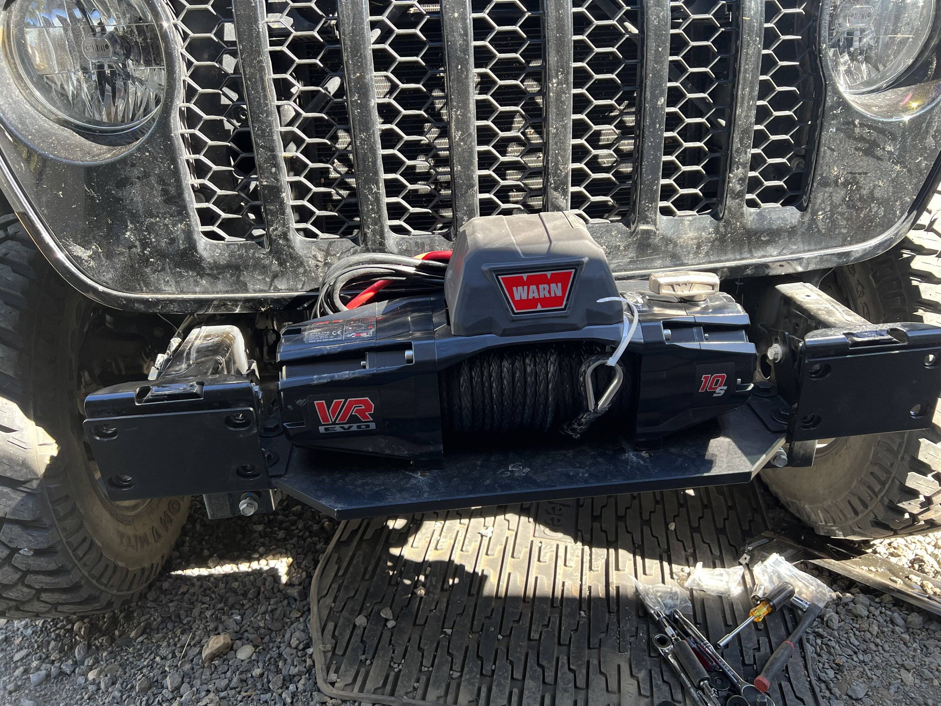 Jeep Gladiator Warn Winch VR10s install, anyone done one? IMG_8672