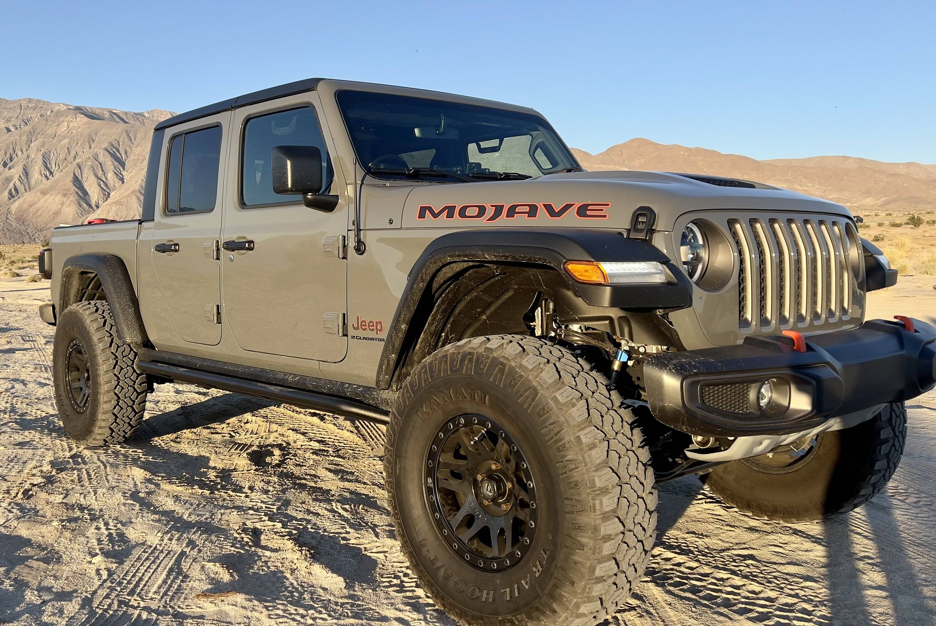 Jeep Gladiator !?!?!?! Driver Rear Body Mount Bolt IMG_0404