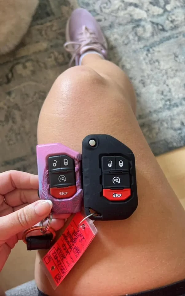 Jeep Gladiator ? ? Threedom Fob Scrapbook - Show us your "Threedom" Fob! 396706577_10159887585592857_7230374296948122055_n