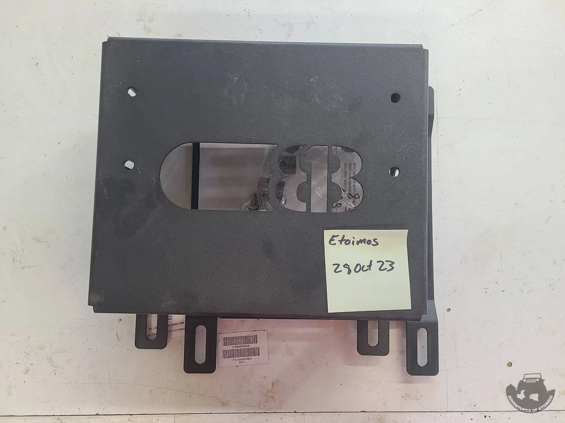Jeep Gladiator ARB Twin Compressor Bed Side Enclosure from Eight13. parts-17