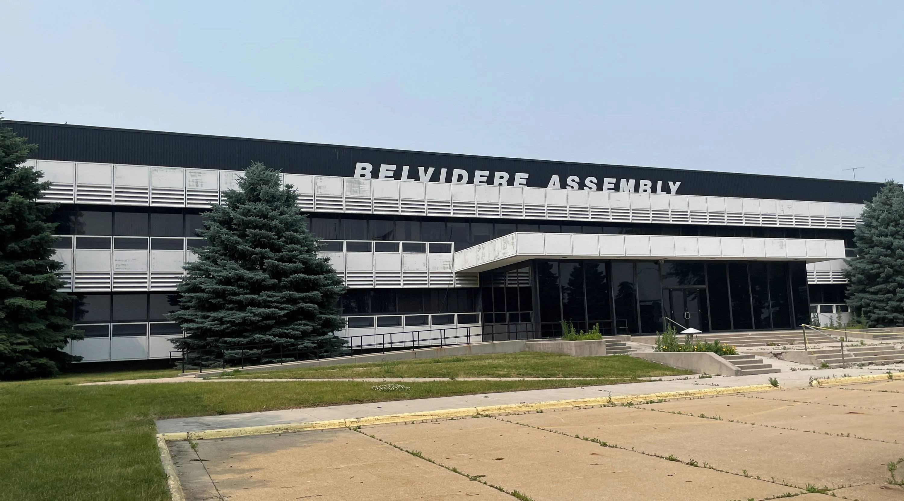Jeep Gladiator UAW and Stellantis Reach Tentative Agreement QEYDWOG7O5J2VEPDKV7IG25O24