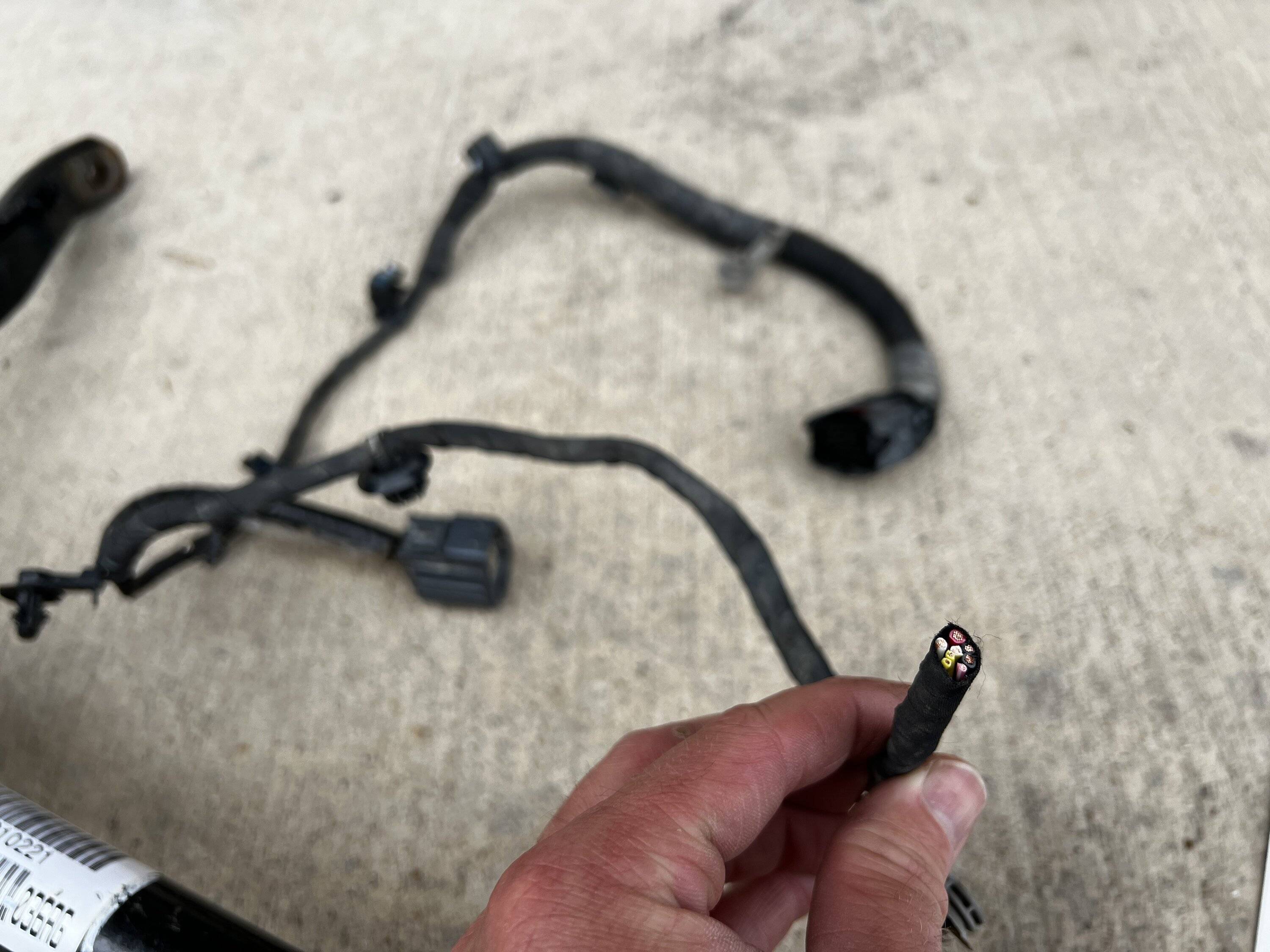 Jeep Gladiator Rubicon Electronic Front Sway Bar Disconnect IMG_2678 2