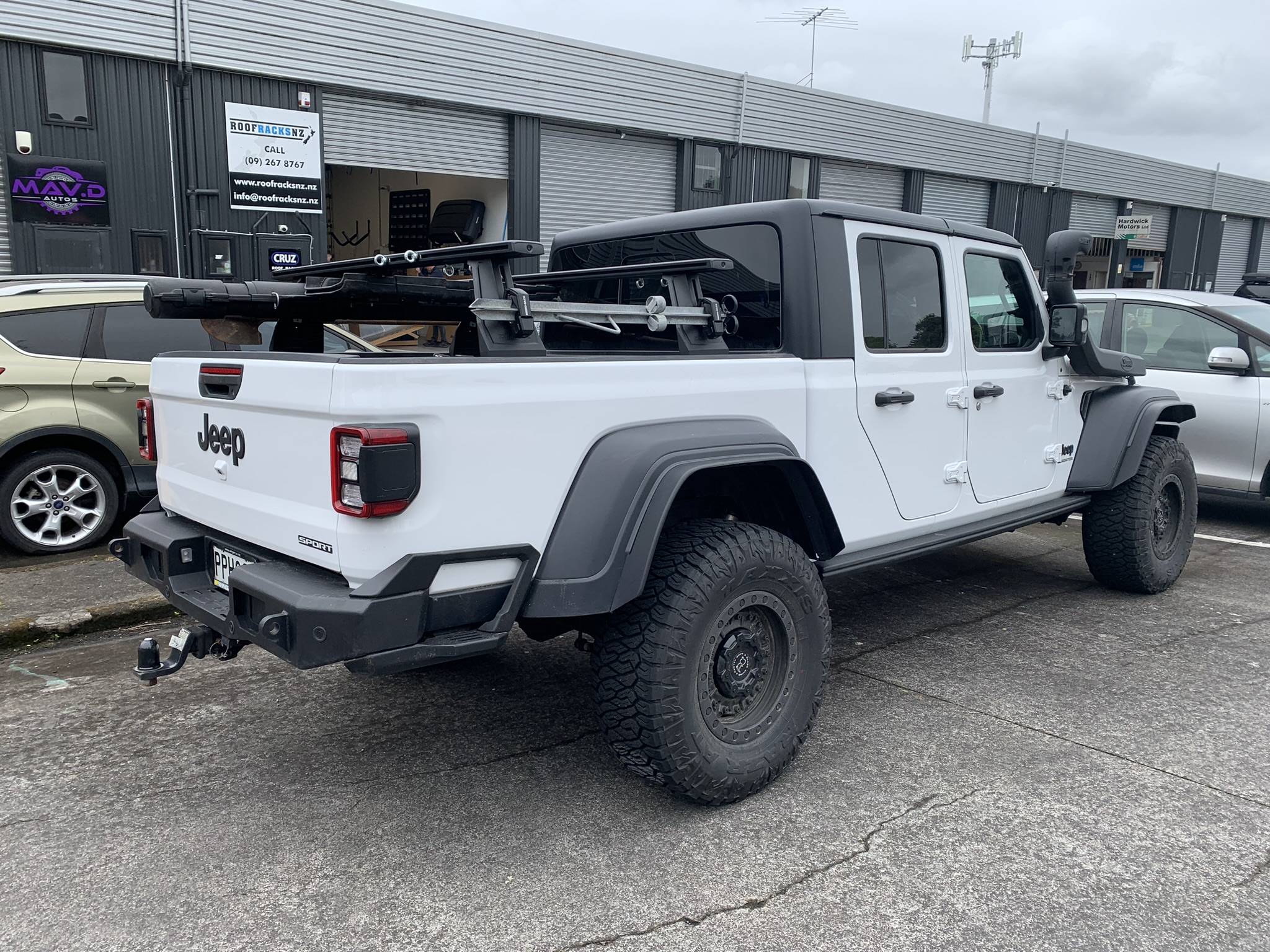 Jeep Gladiator Ordered a bunch of Rhino rack stuff from Northridge, will do a review when here IMG_0711.JPEG