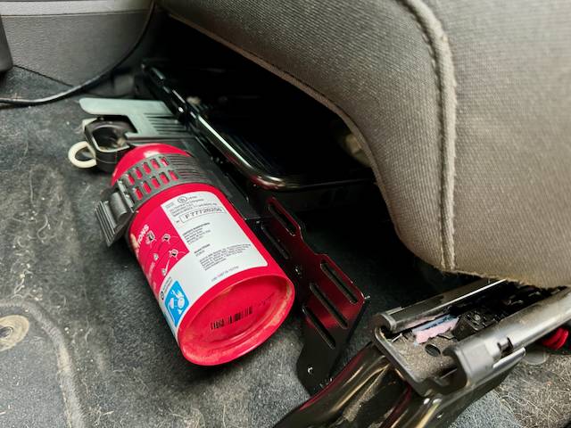 Jeep Gladiator Fire extinguisher mount for Gladiator? IMG_2701