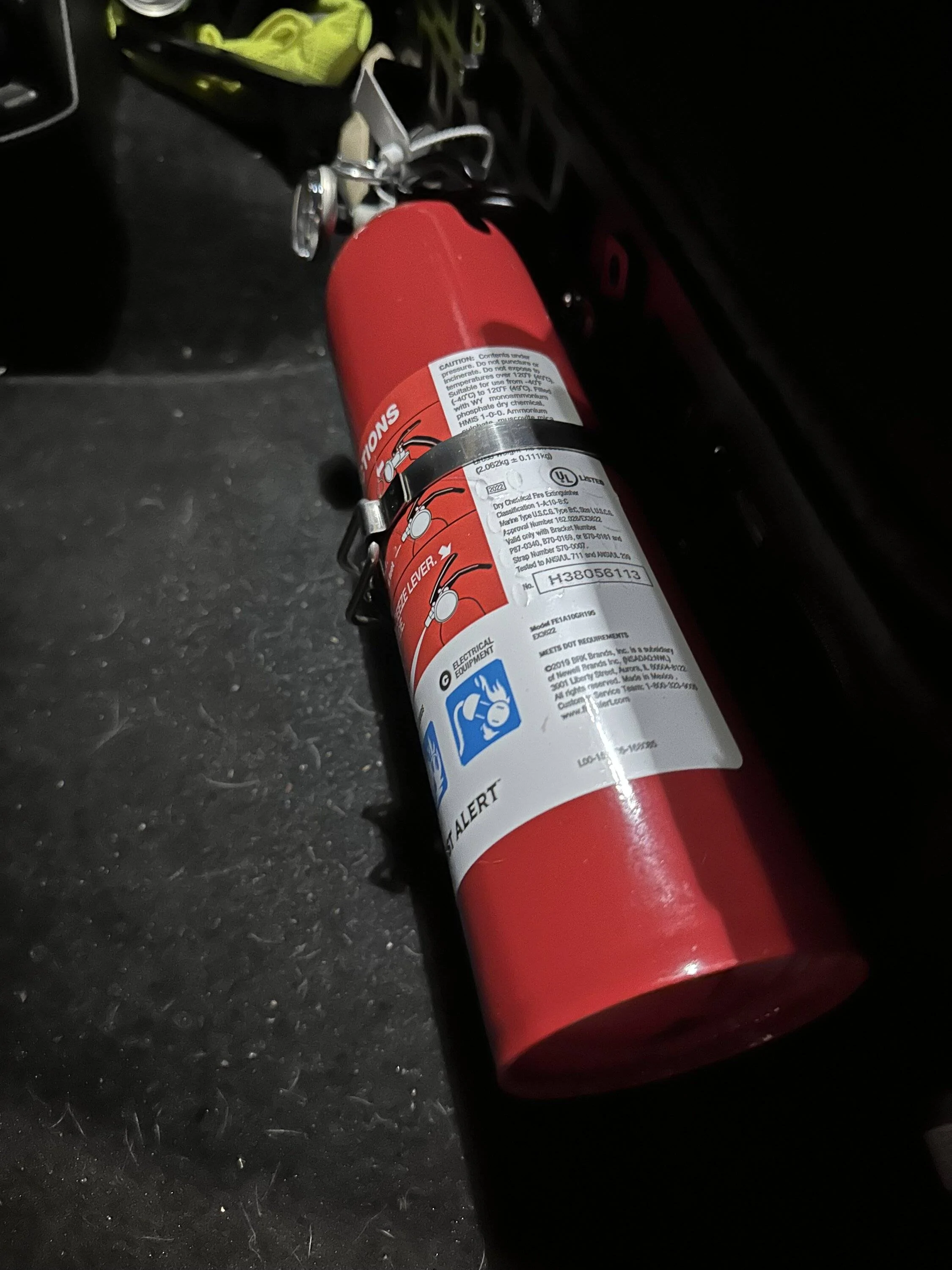 Jeep Gladiator Fire extinguisher mount for Gladiator? IMG_0614