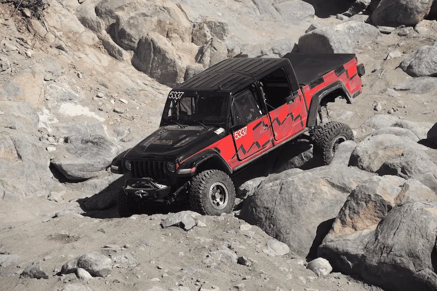 Jeep Gladiator New Gladiator delivered without side steps? KOH Gladiator