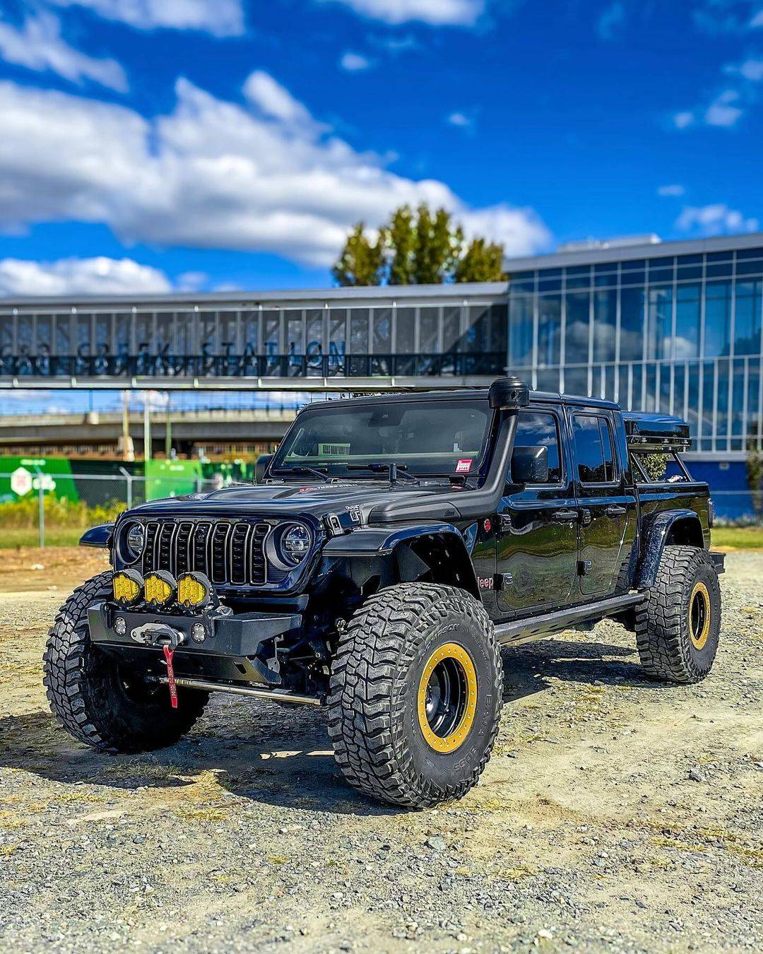 Jeep Gladiator Updated 2024+ grille installed on my 2020 JT (temperature readings added) 1