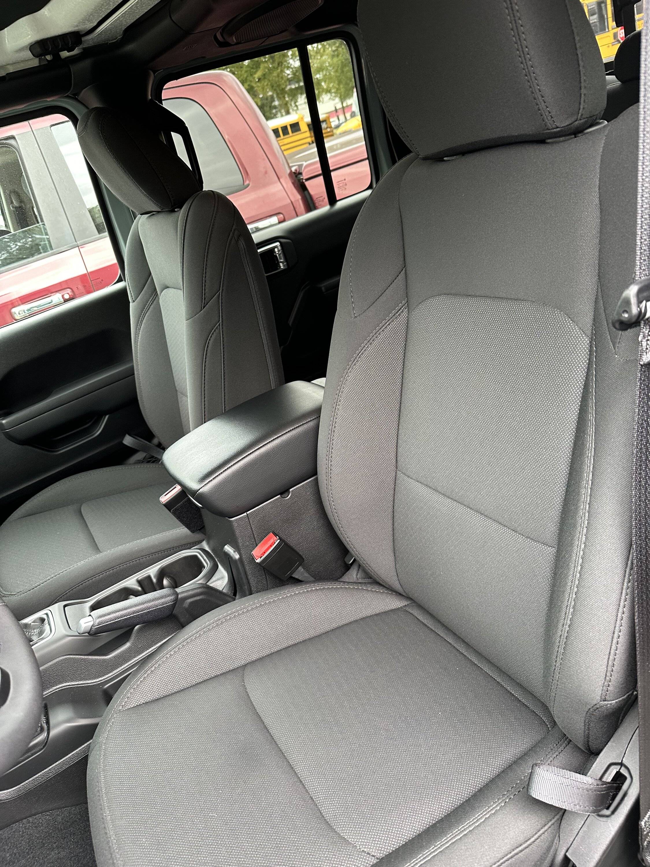 Jeep Gladiator Selling cloth seat covers from 2023 gladiator sport s $150 plus shipping IMG_0923