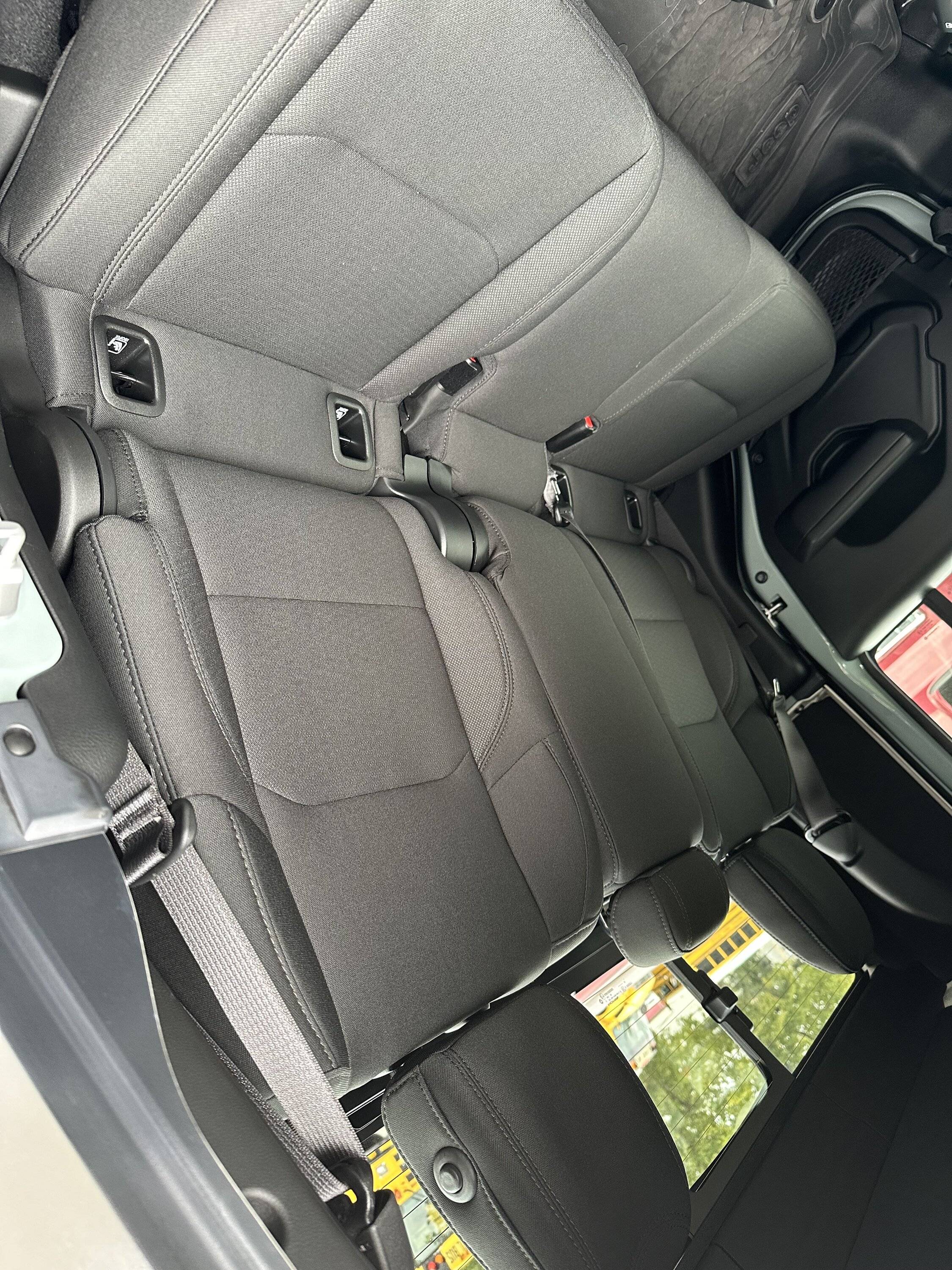 Jeep Gladiator Selling cloth seat covers from 2023 gladiator sport s $150 plus shipping IMG_0925