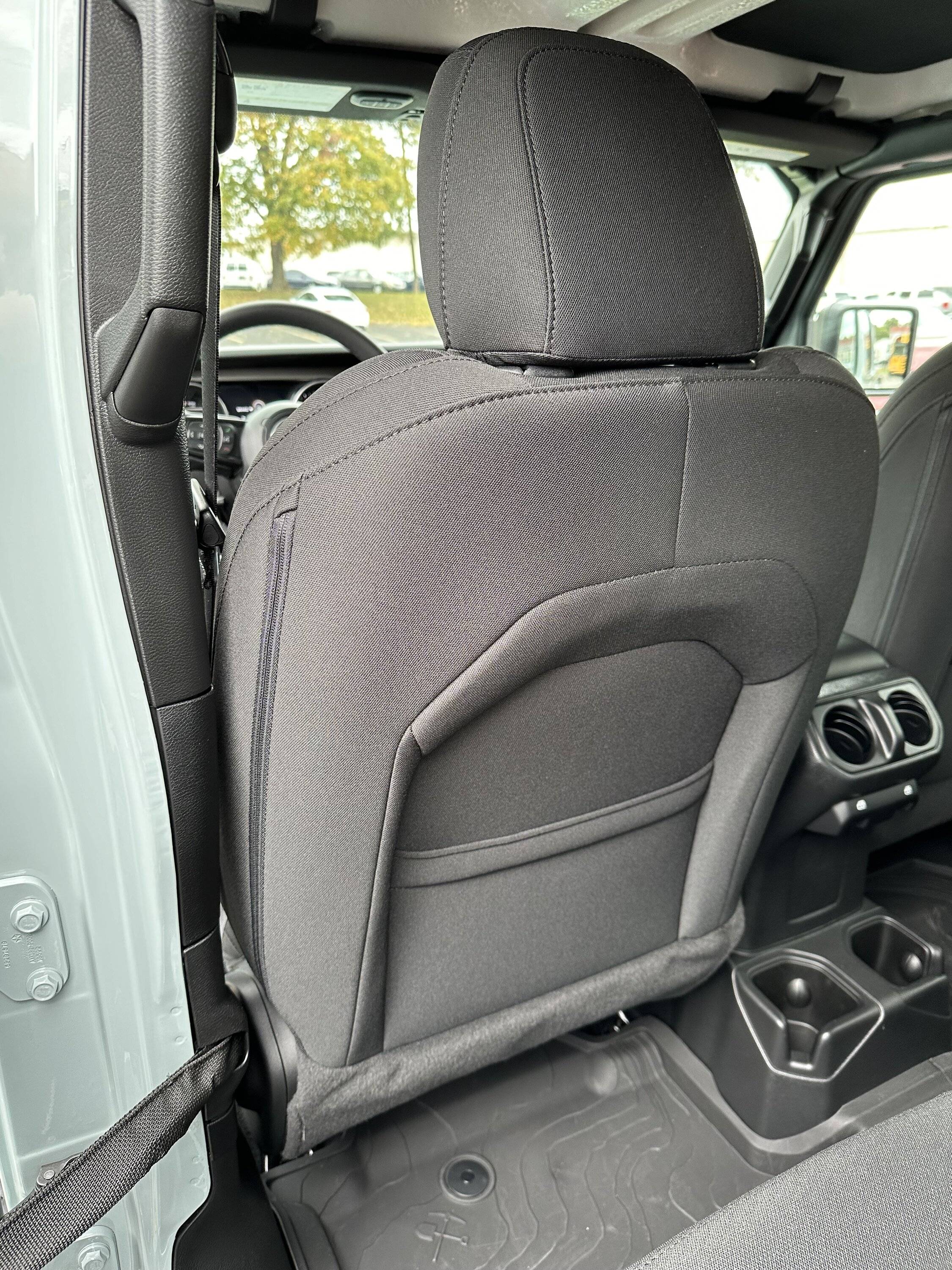 Jeep Gladiator Selling cloth seat covers from 2023 gladiator sport s $150 plus shipping IMG_0926