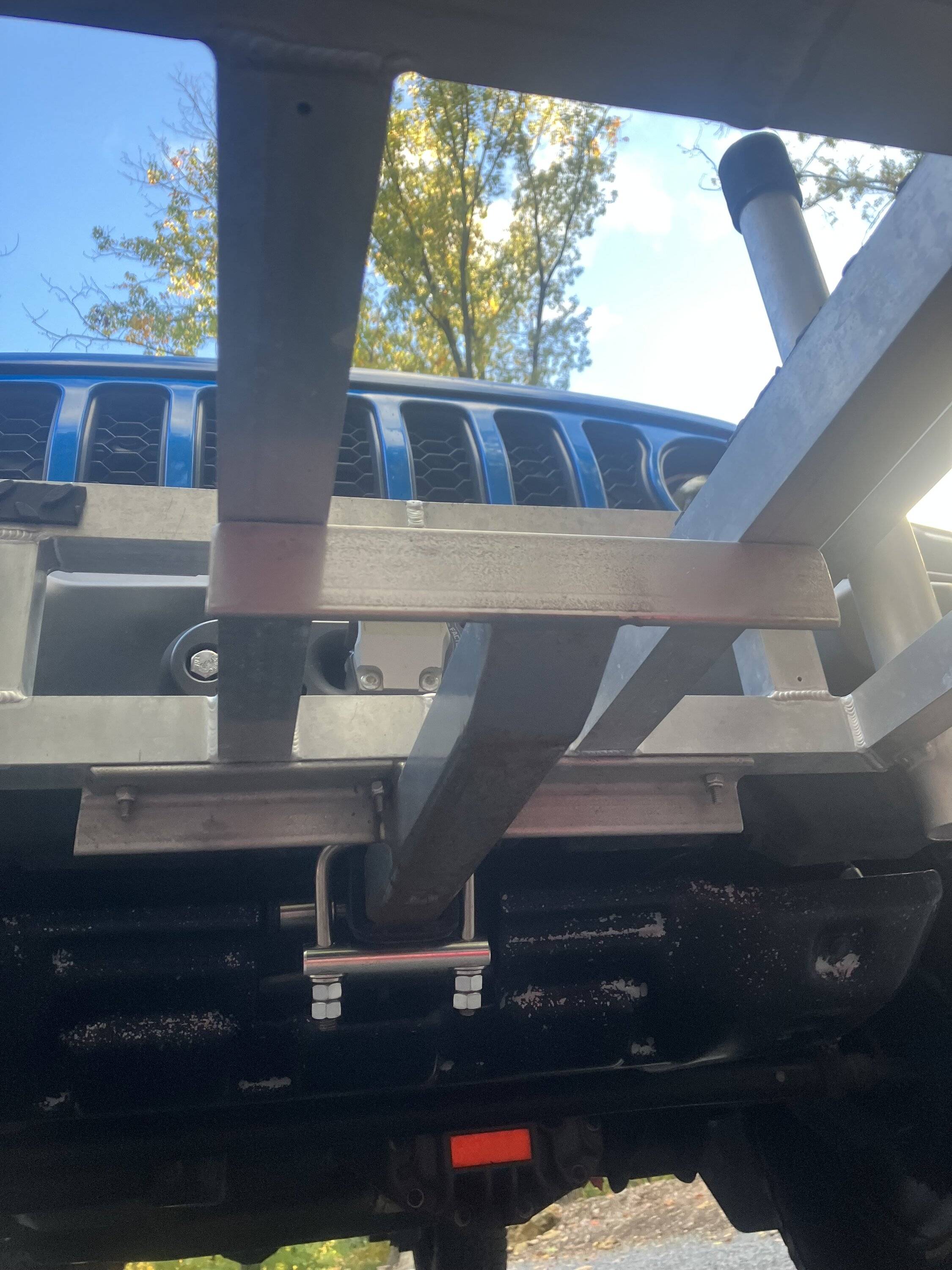 Jeep Gladiator SURF ROD/COOLER RACK IMG_2021