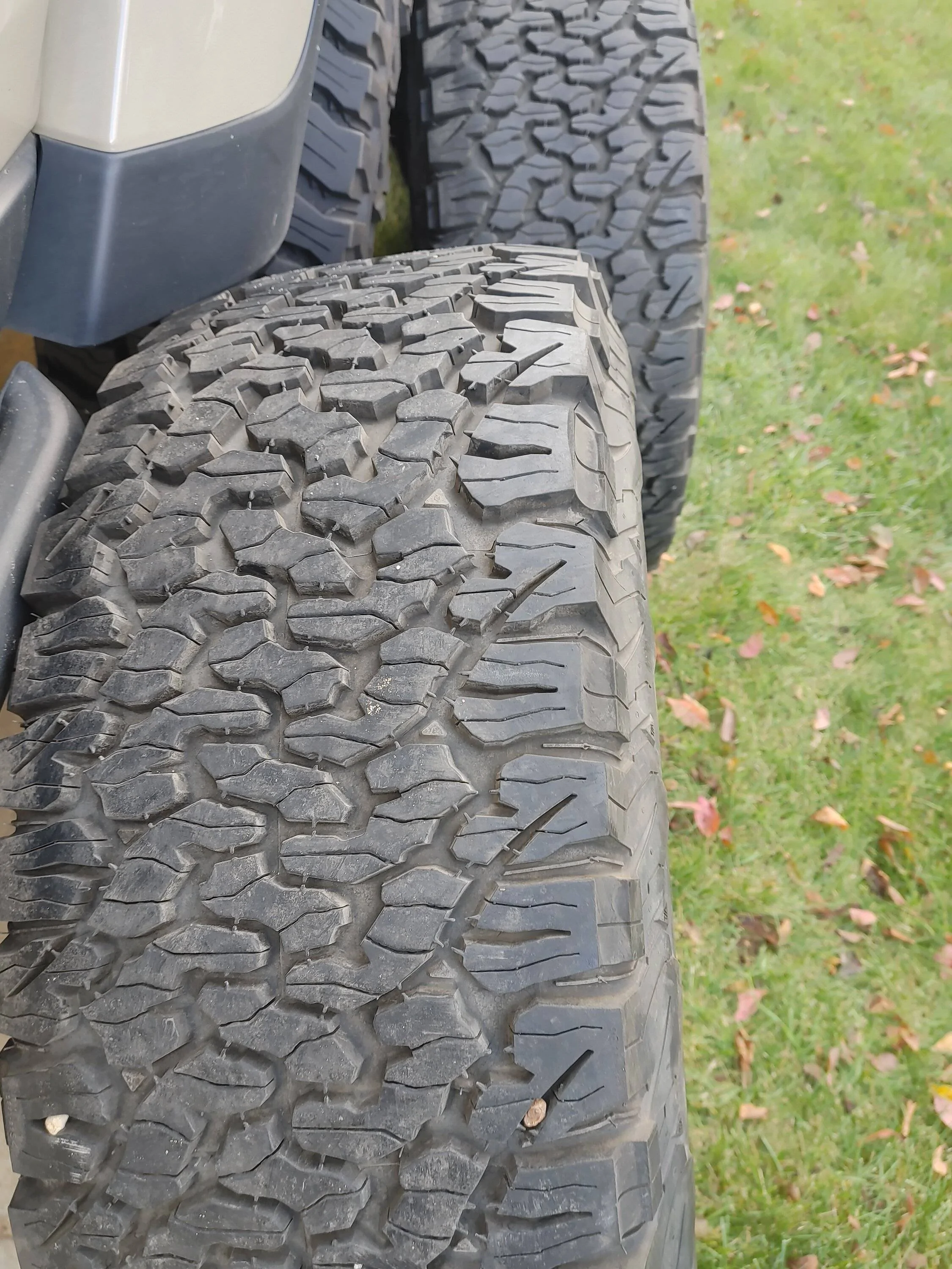 Jeep Gladiator 5 BFG Tko2 315 70 17 and Rubicon take off wheels 1030231715