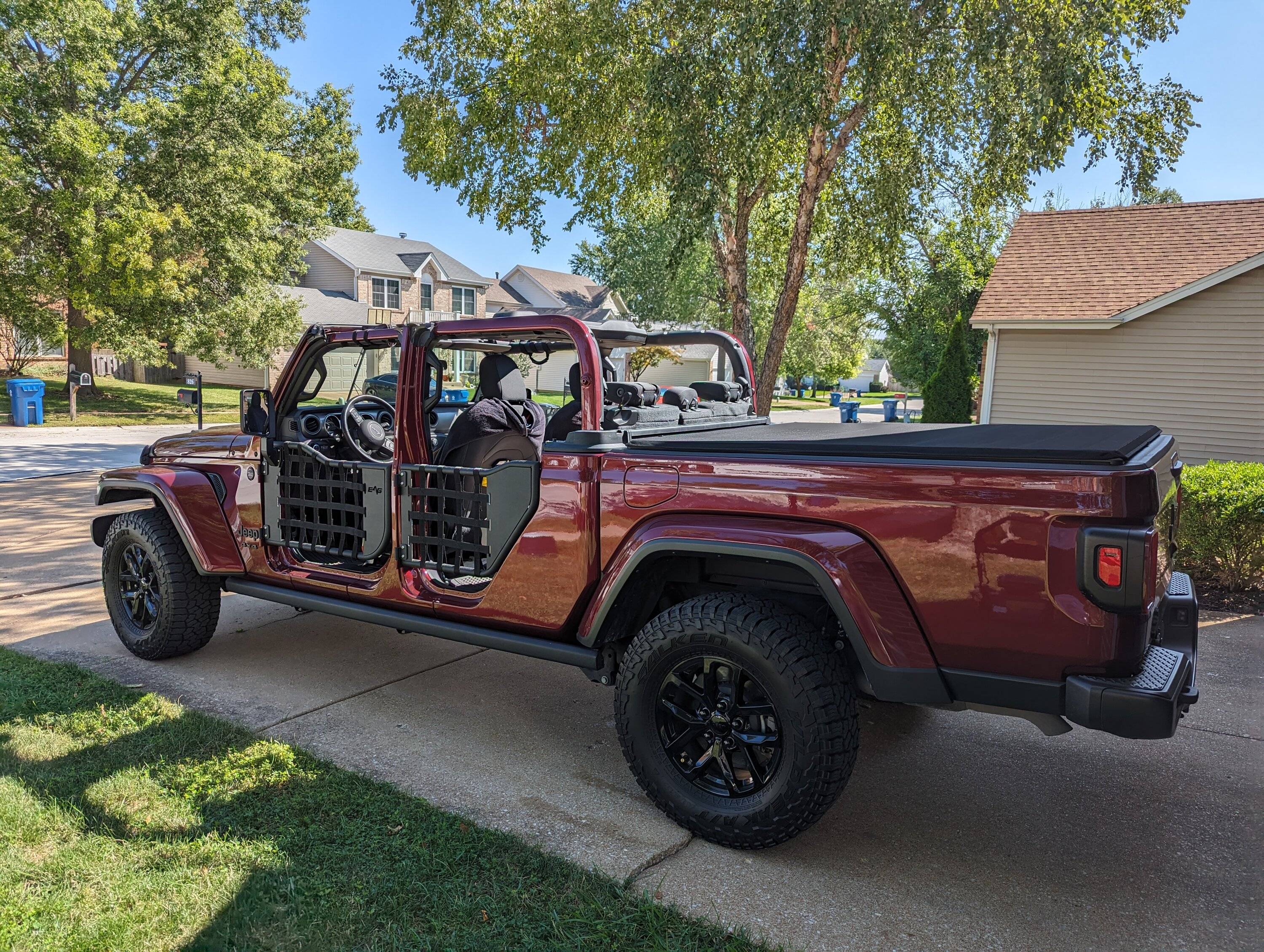 Jeep Gladiator Is pricing good enough to jump early? PXL_20230830_154628491