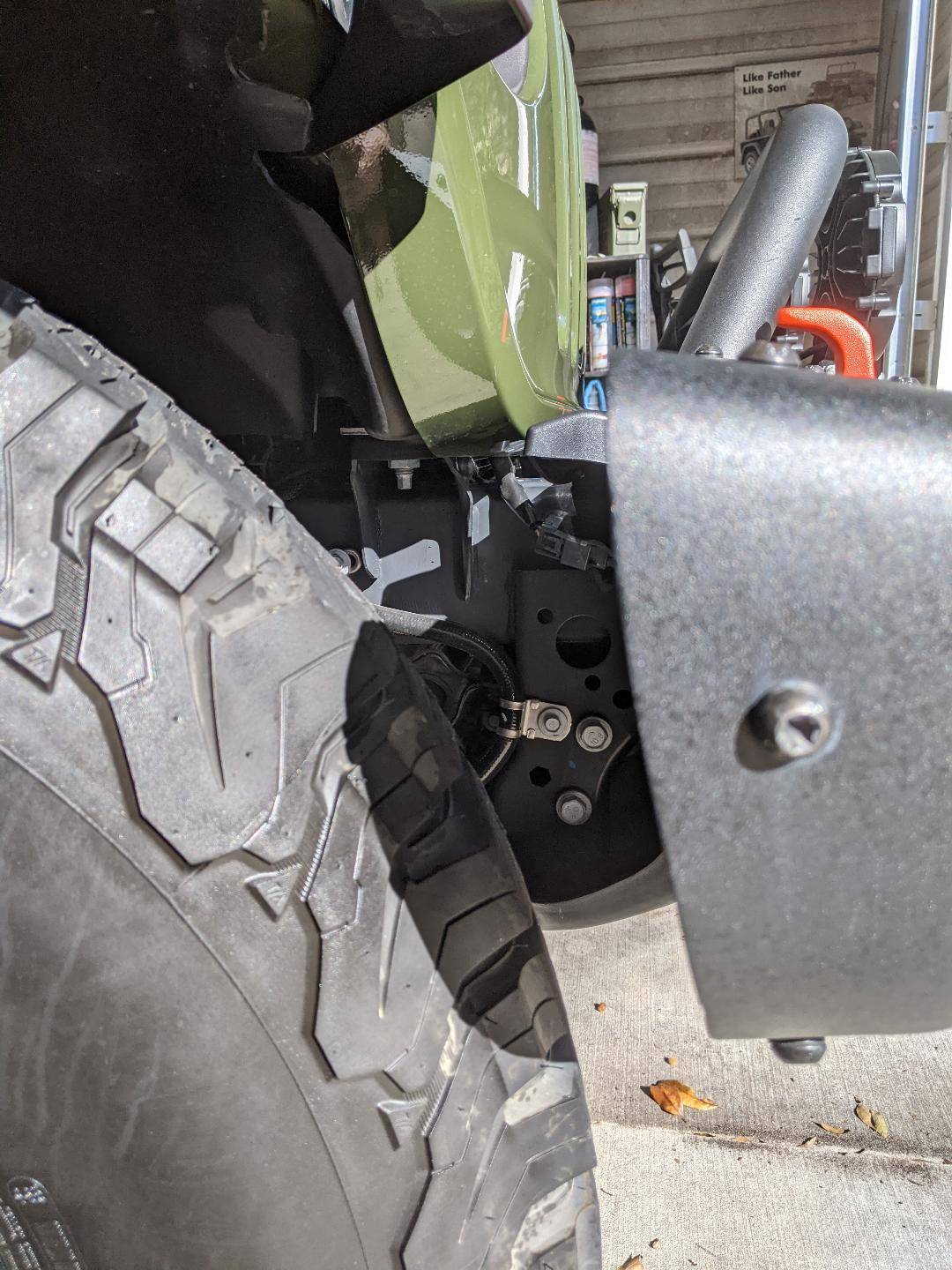 Jeep Gladiator 37x12.50x17 on stock Mojave - do they rub? 1698783106975