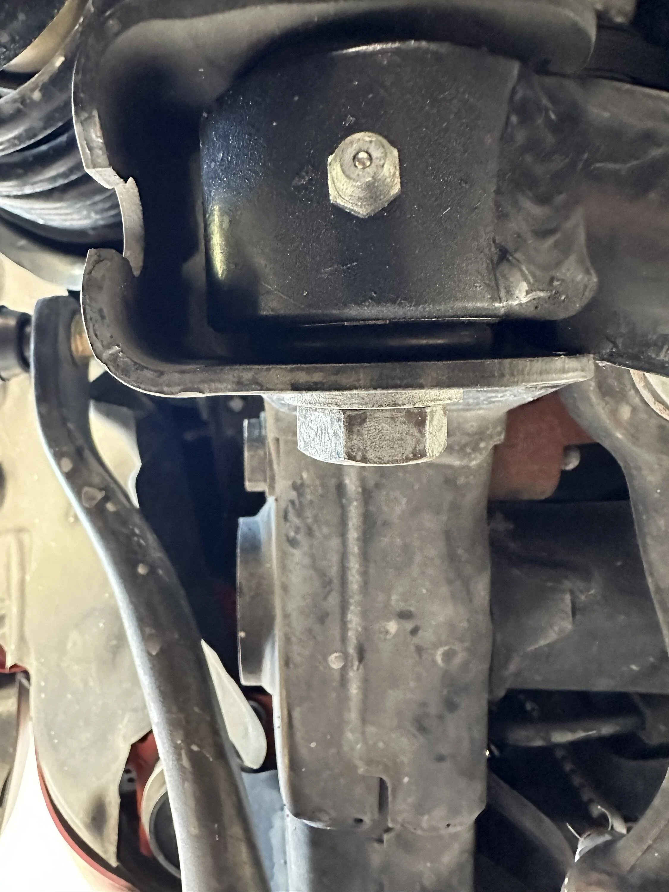 Jeep Gladiator Track bar contacting frame mount IMG_2941