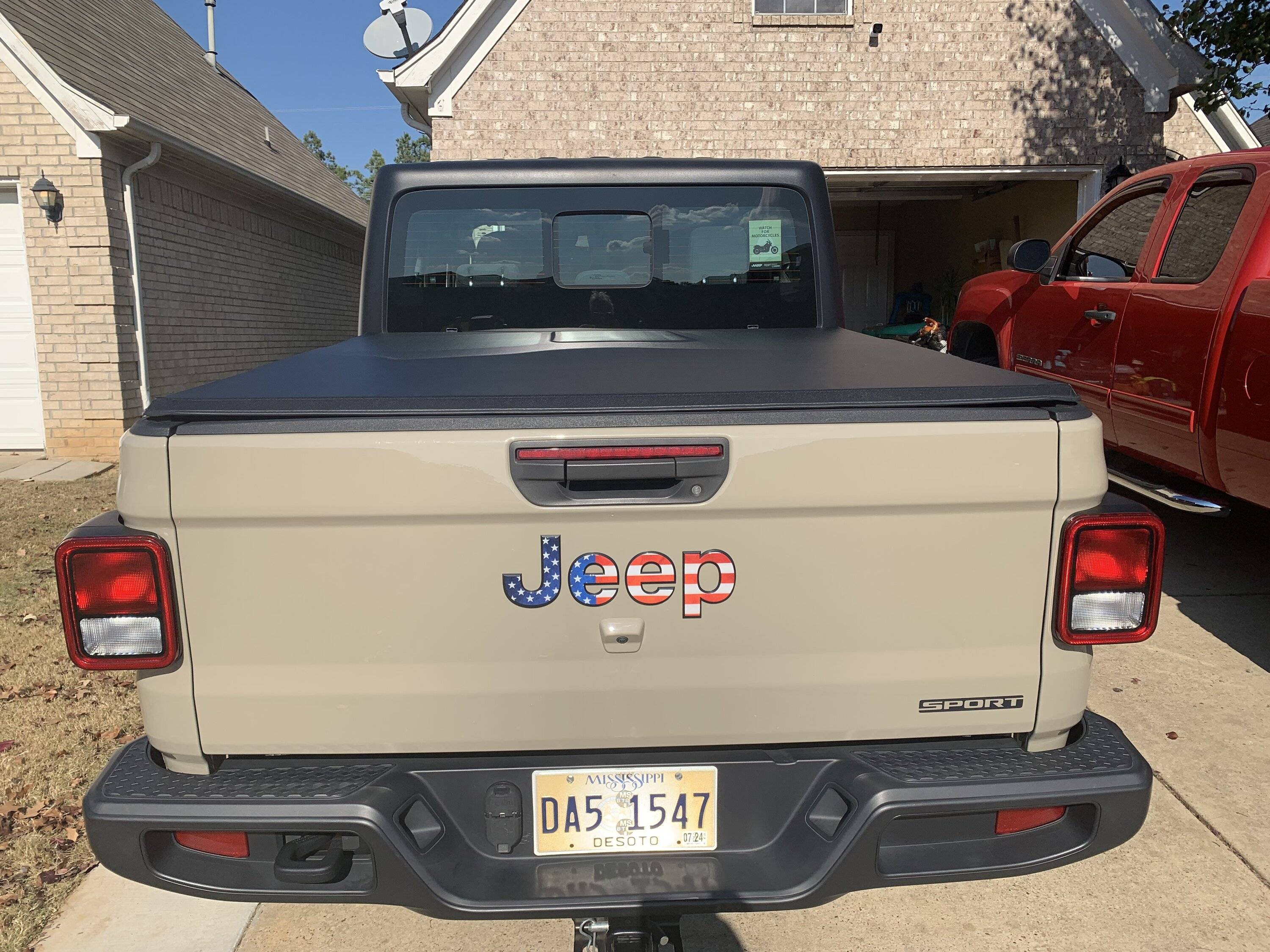 Jeep Gladiator Best Tonneau Cover IMG_2325