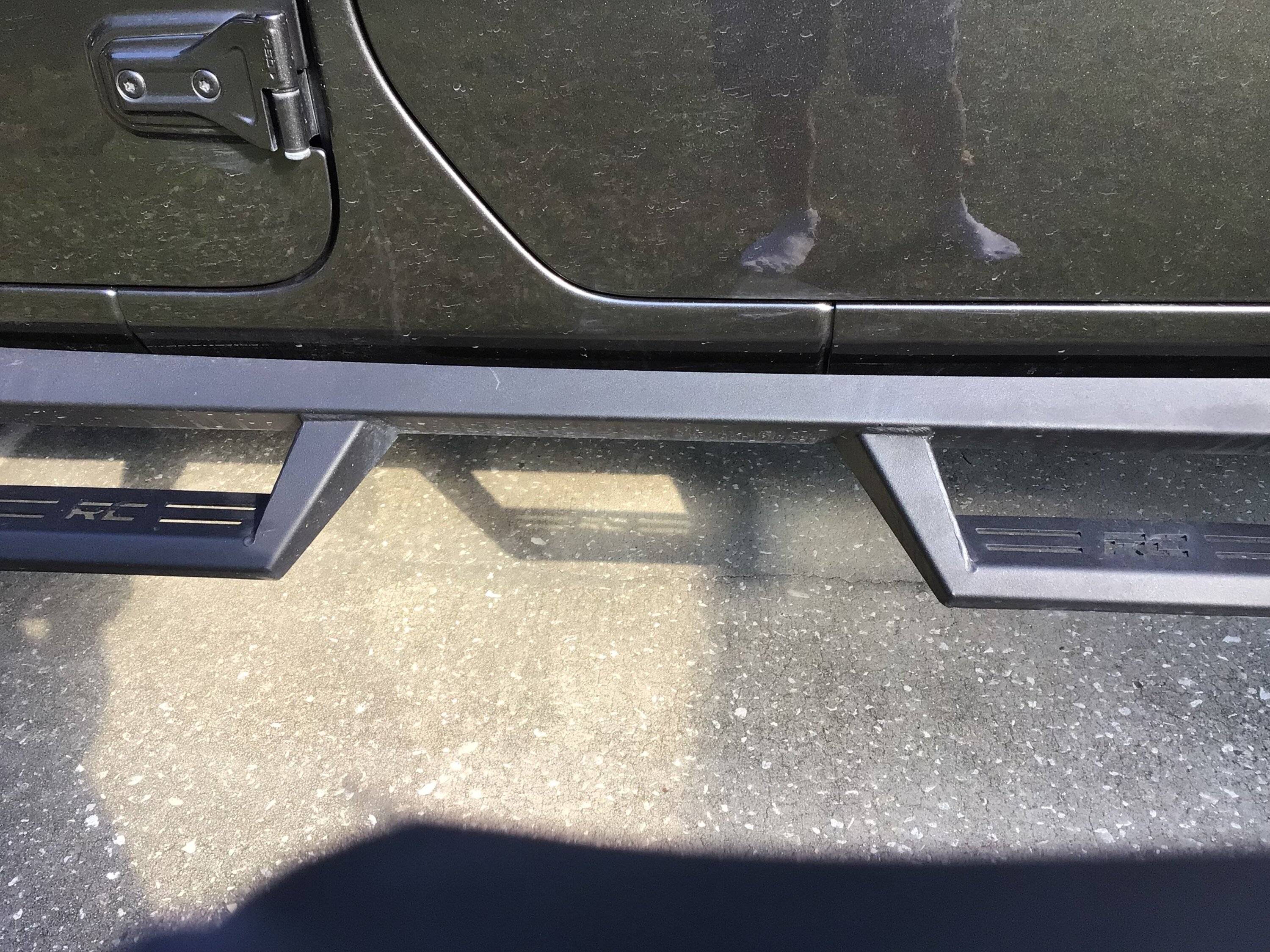 Jeep Gladiator Steps that cover the pinch weld IMG_0601