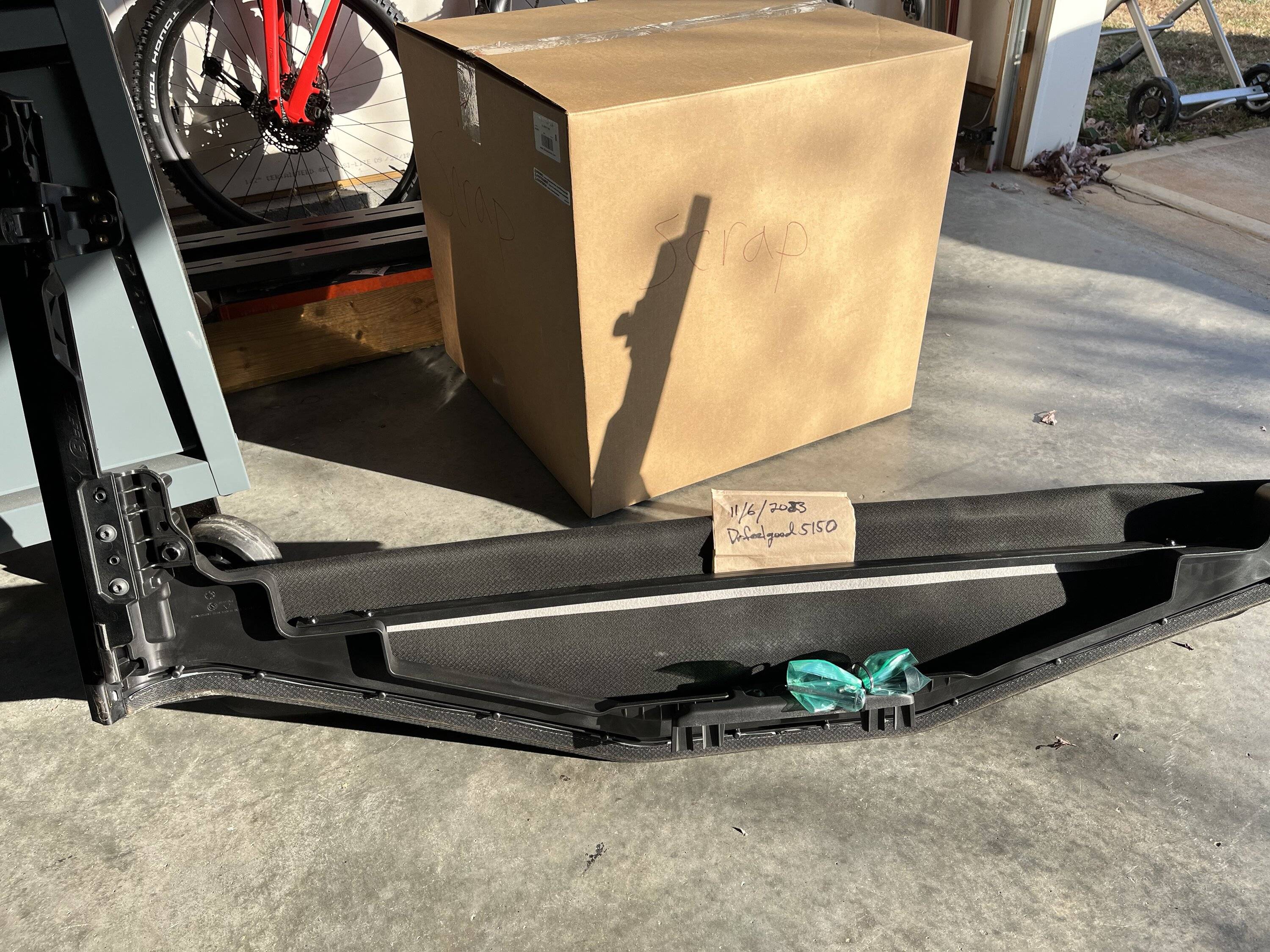 Jeep Gladiator Bestop Sunrider Twill $400 IMG_7987