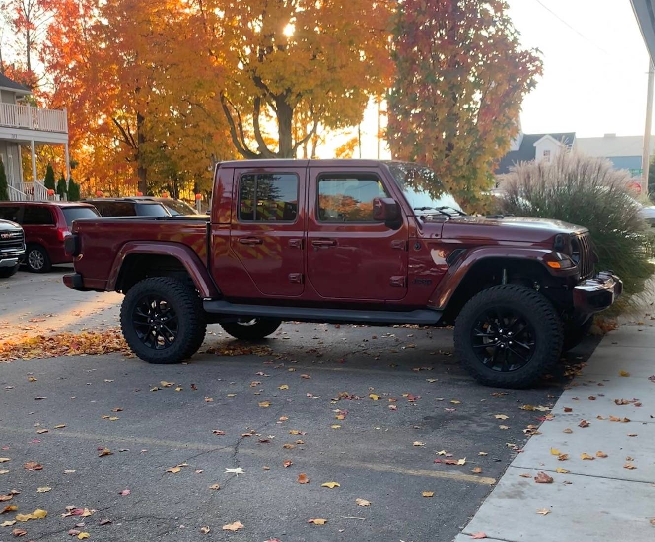 Jeep Gladiator Clayton 1.5 inch Right Ride or Overland? Is it essential to opt for the Overland package, including the 8 control arms? Gladiator Fall colors