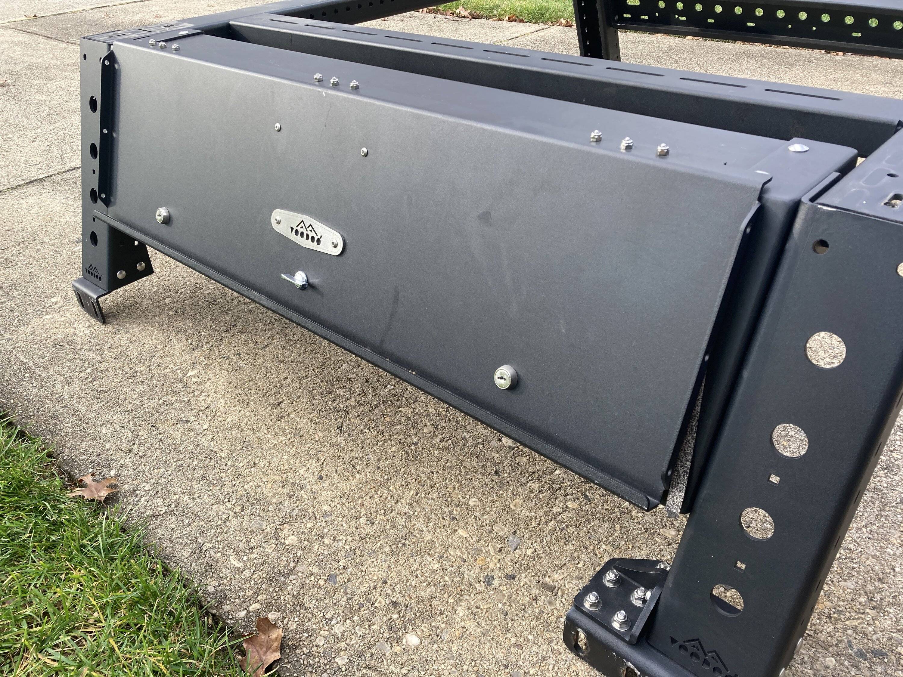 Jeep Gladiator KB VooDoo Max Mod 14" aluminum rack, w/cargo box, tonneau brackets and trac board mount $700 OBO IMG_4977