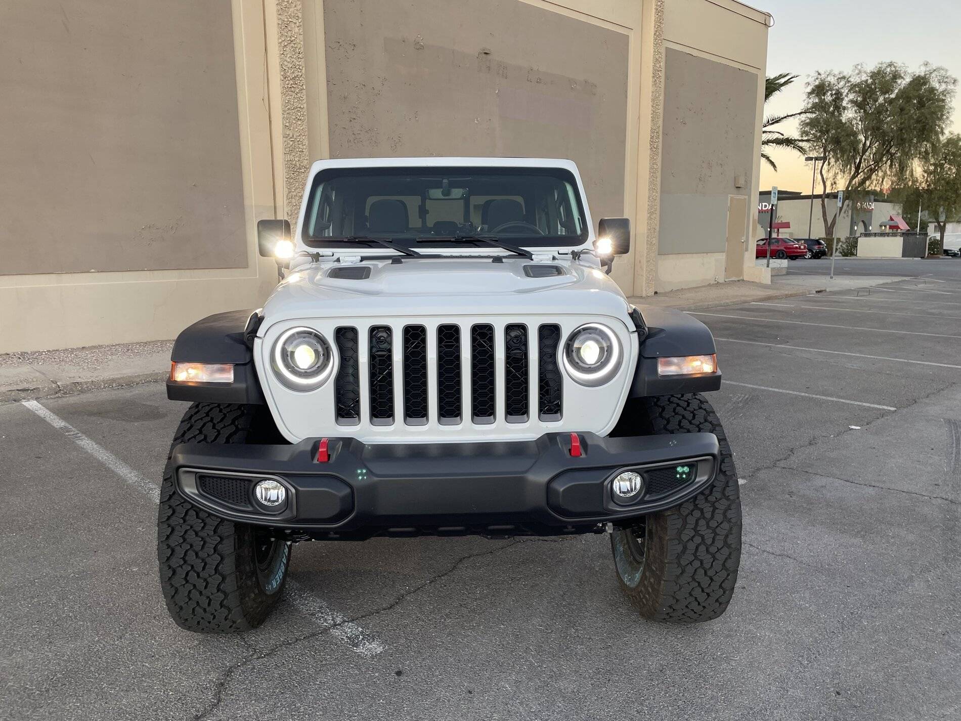 Jeep Gladiator A-Pillar KC or? 1e544bb9-2082-4c8d-bb4e-43fbe61f01f3-jpe