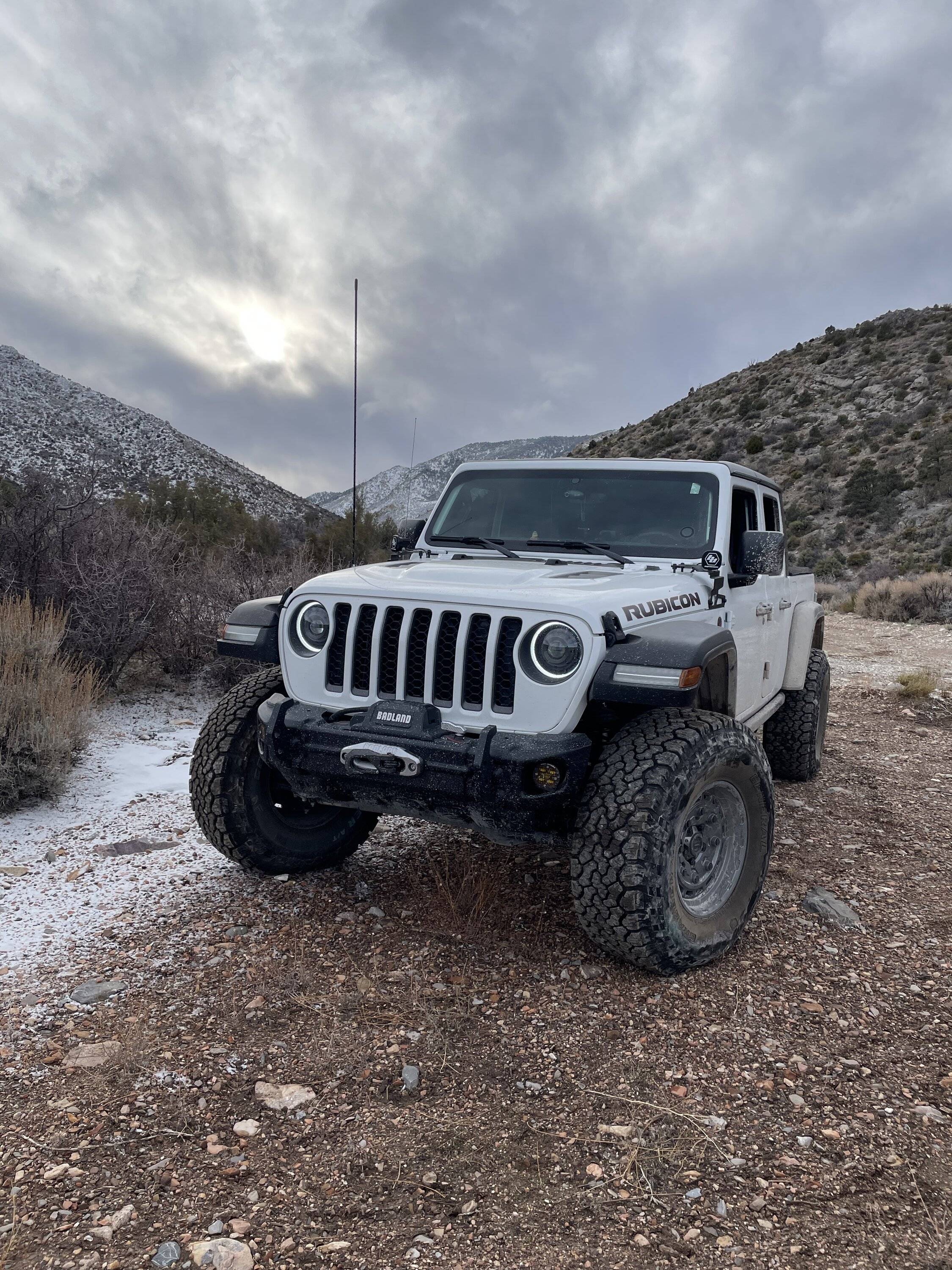 Jeep Gladiator A-Pillar KC or? 286425cb-d66c-4b81-ad77-a98d777a2ddd-jpeg-