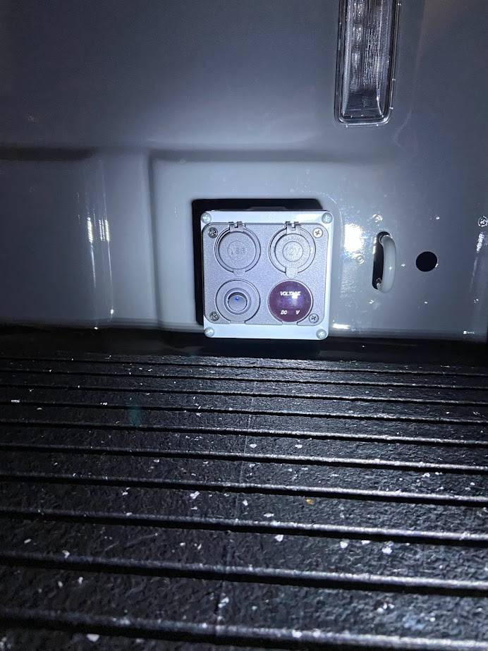 Jeep Gladiator 115V Plug Install in the JT's Bed? IMG_4129