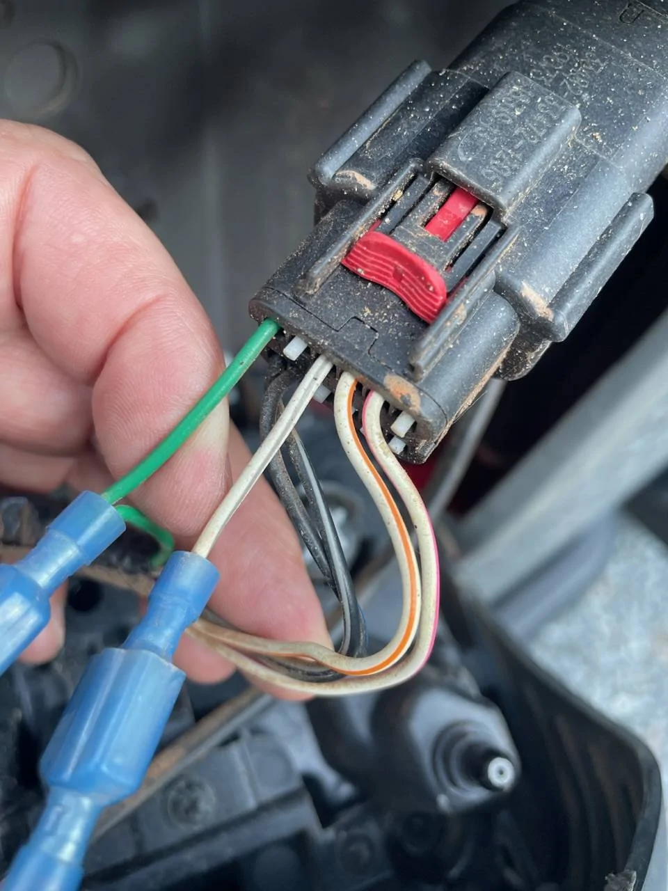 Jeep Gladiator Need help with wiring of third brake light IMG_6546