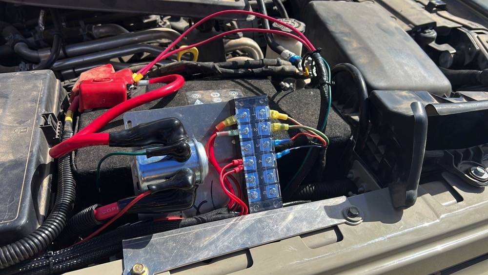 Jeep Gladiator Favorite Aux Accessories 02_FrontBumper_3.JPG