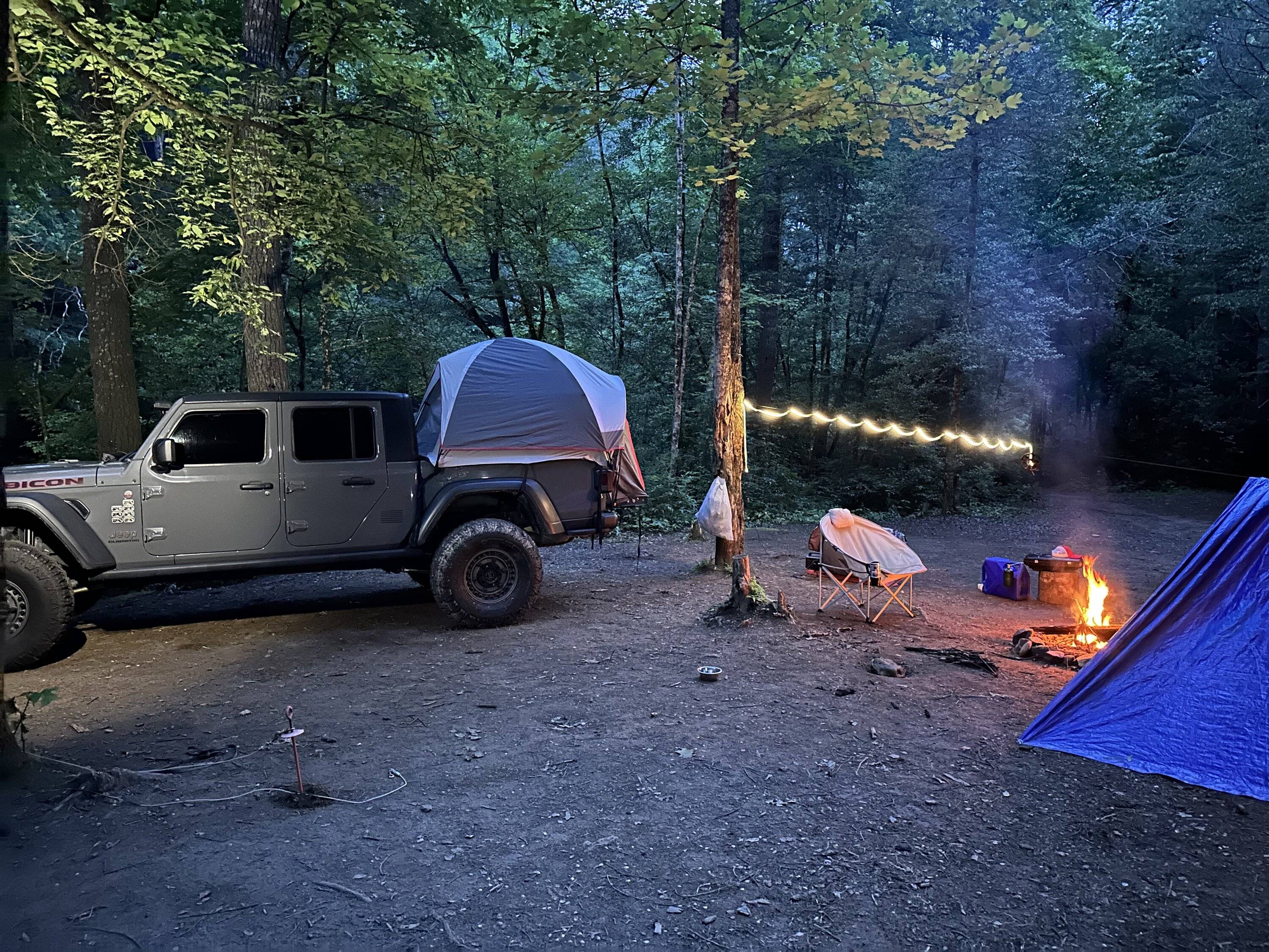 Jeep Gladiator Tailgate Tent IMG_2274